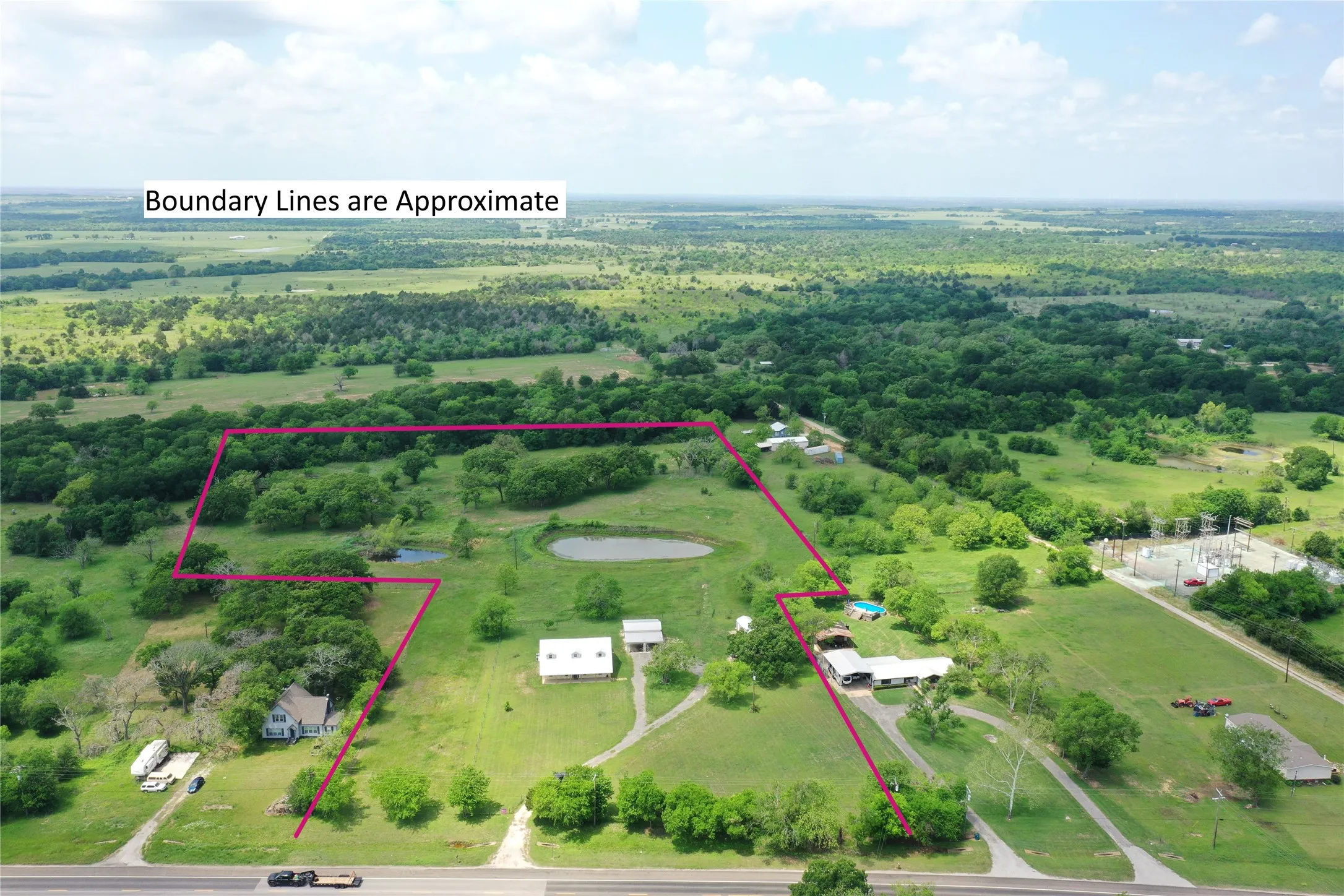 Single Family Residence For Sale in Freestone County , 107 S Highway 14, Wortham, Texas 76693, 5 Bedrooms, 4 Bathrooms, Garage spaces, 3,168 Sqft, built in 2008, Price $730,000, mls#21166372, Real Estate Agent in Wortham, Homes For Sale in Freestone county, Homes For Sale in Wortham, Realtor in Wortham Texas, Real Estate Brokerage Independent Realty Texas, Luminita Cordes Realtor