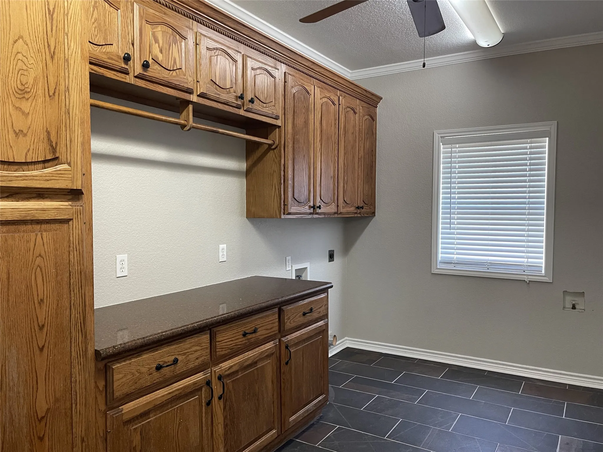 Single Family Residence For Sale in Freestone County , 107 S Highway 14, Wortham, Texas 76693, 5 Bedrooms, 4 Bathrooms, Garage spaces, 3,168 Sqft, built in 2008, Price $730,000, mls#21166372, Real Estate Agent in Wortham, Homes For Sale in Freestone county, Homes For Sale in Wortham, Realtor in Wortham Texas, Real Estate Brokerage Independent Realty Texas, Luminita Cordes Realtor