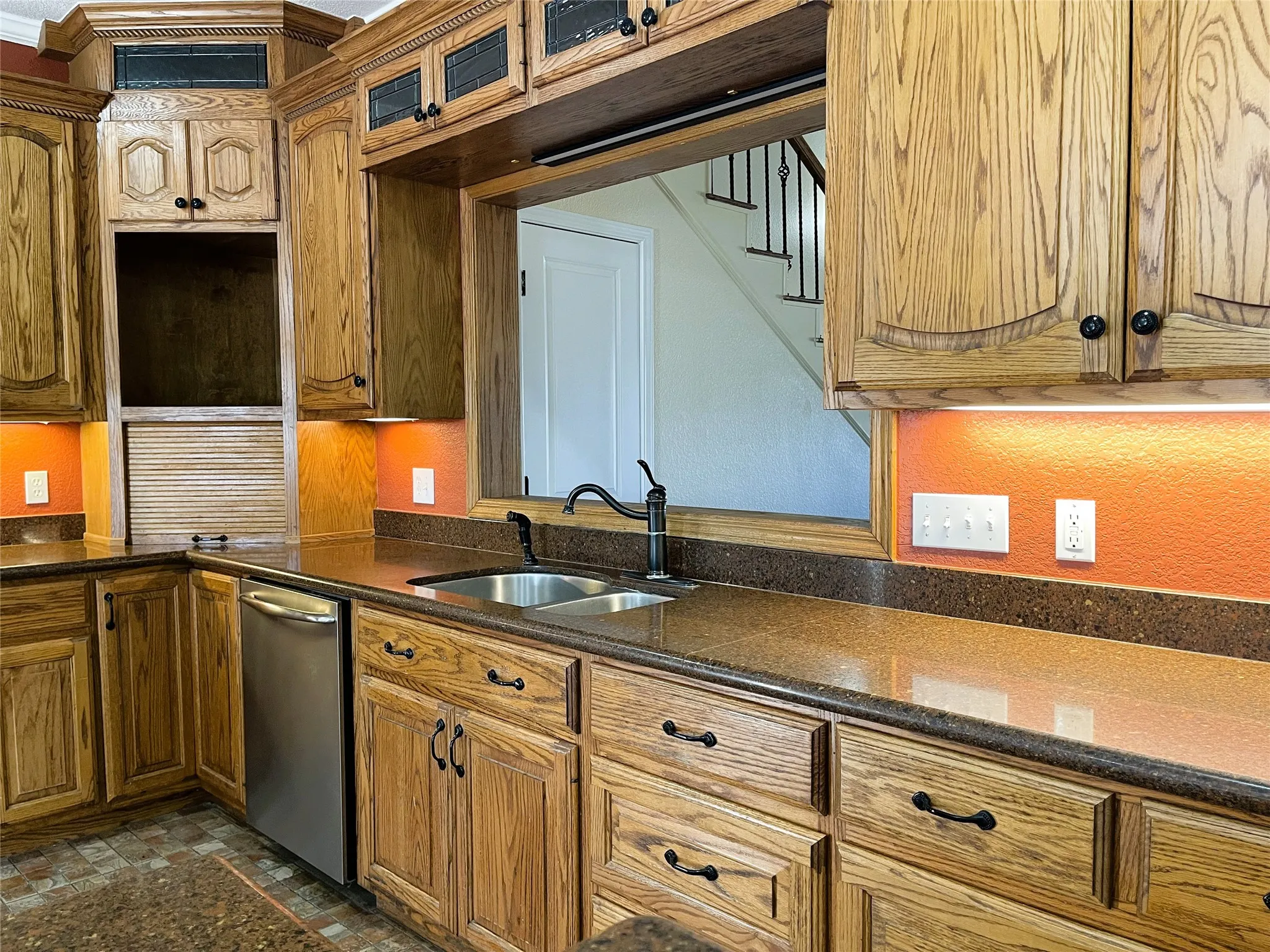 Single Family Residence For Sale in Freestone County , 107 S Highway 14, Wortham, Texas 76693, 5 Bedrooms, 4 Bathrooms, Garage spaces, 3,168 Sqft, built in 2008, Price $730,000, mls#21166372, Real Estate Agent in Wortham, Homes For Sale in Freestone county, Homes For Sale in Wortham, Realtor in Wortham Texas, Real Estate Brokerage Independent Realty Texas, Luminita Cordes Realtor