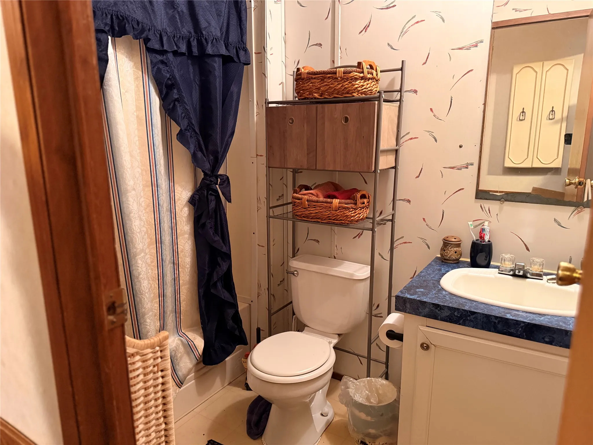 Manufactured Home For Sale in Marion County , 383 Randall Ave, Jefferson, Texas 75657, 3 Bedrooms, 2 Bathrooms, Garage spaces, 16,801 Sqft, built in 1997, Price $139,900, mls#21174792, Real Estate Agent in Jefferson, Homes For Sale in Marion county, Homes For Sale in Jefferson, Realtor in Jefferson Texas, Real Estate Brokerage Independent Realty Texas, Luminita Cordes Realtor