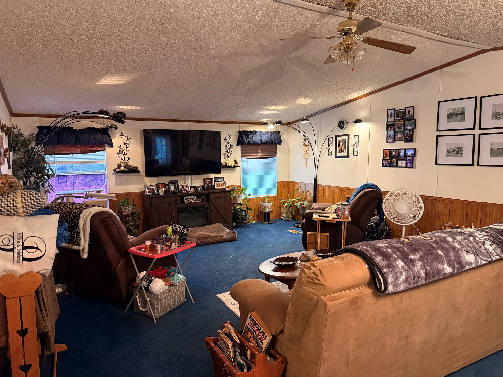 Manufactured Home For Sale in Marion County , 383 Randall Ave, Jefferson, Texas 75657, 3 Bedrooms, 2 Bathrooms, Garage spaces, 16,801 Sqft, built in 1997, Price $139,900, mls#21174792, Real Estate Agent in Jefferson, Homes For Sale in Marion county, Homes For Sale in Jefferson, Realtor in Jefferson Texas, Real Estate Brokerage Independent Realty Texas, Luminita Cordes Realtor
