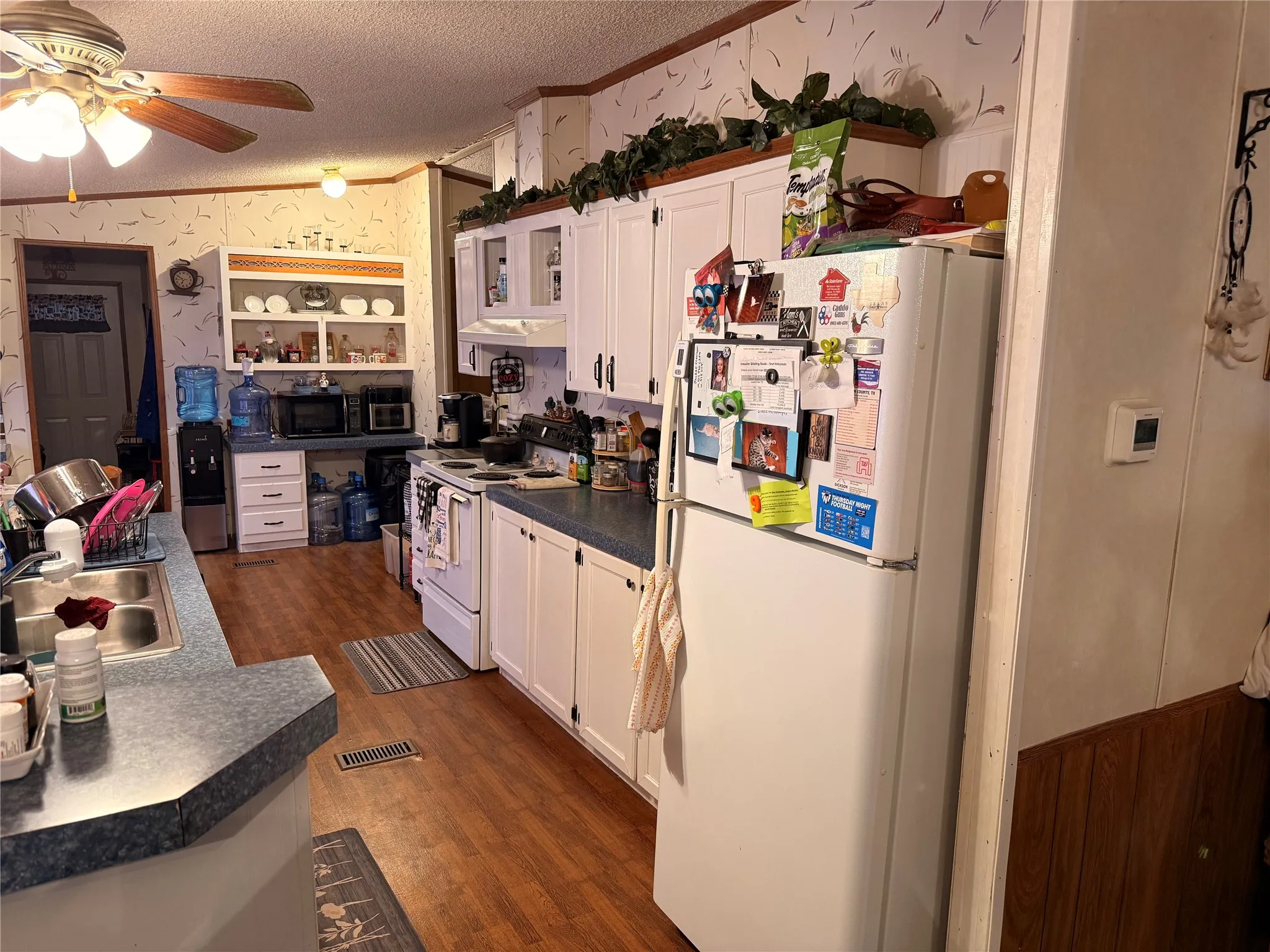 Manufactured Home For Sale in Marion County , 383 Randall Ave, Jefferson, Texas 75657, 3 Bedrooms, 2 Bathrooms, Garage spaces, 16,801 Sqft, built in 1997, Price $139,900, mls#21174792, Real Estate Agent in Jefferson, Homes For Sale in Marion county, Homes For Sale in Jefferson, Realtor in Jefferson Texas, Real Estate Brokerage Independent Realty Texas, Luminita Cordes Realtor
