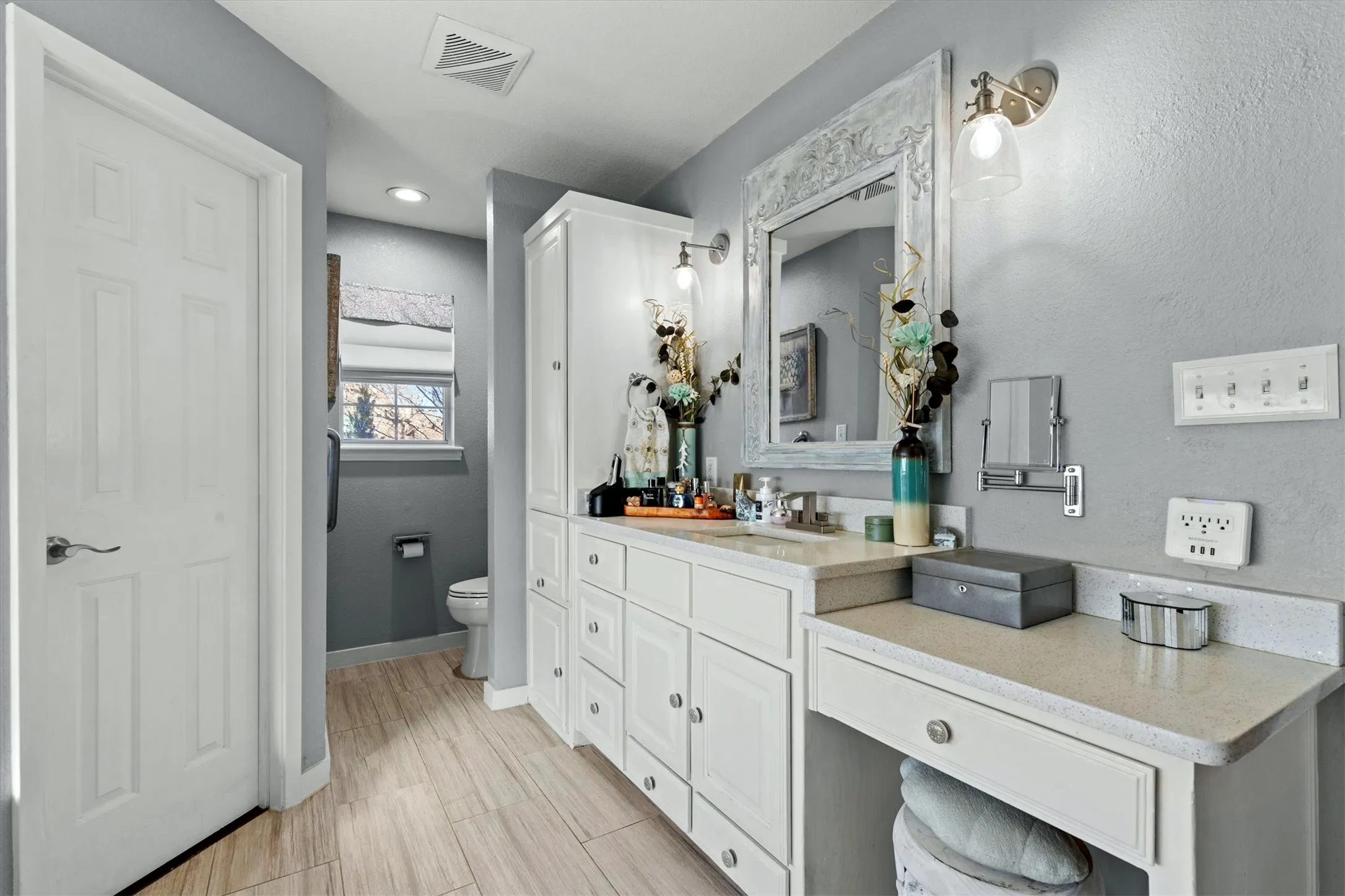 PRIMARY BATH...Extra View, Linen Cabinet