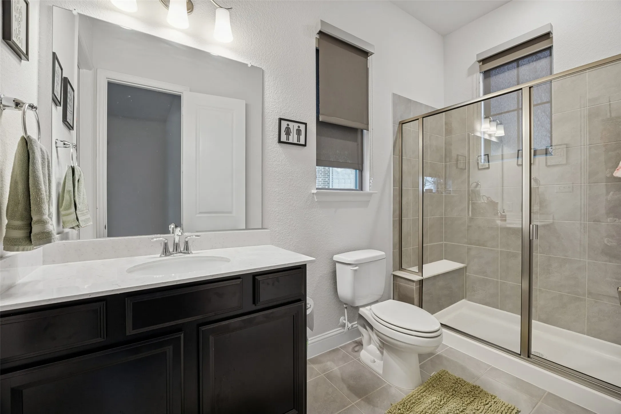 Single Family Residence For Sale in Denton County , 203 Citation Lane, Hickory Creek, Texas 75065, 4 Bedroom, 4 Bathroom, 3 Garage spaces, 3,275 Sqft, built in 2020, Preowned, mls#21166880, Real Estate Agent in Hickory Creek, Homes For Sale in Denton county, Homes For Sale in Hickory Creek, Realtor in Hickory Creek Texas, Real Estate Brokerage Independent Realty Texas, Luminita Cordes Realtor