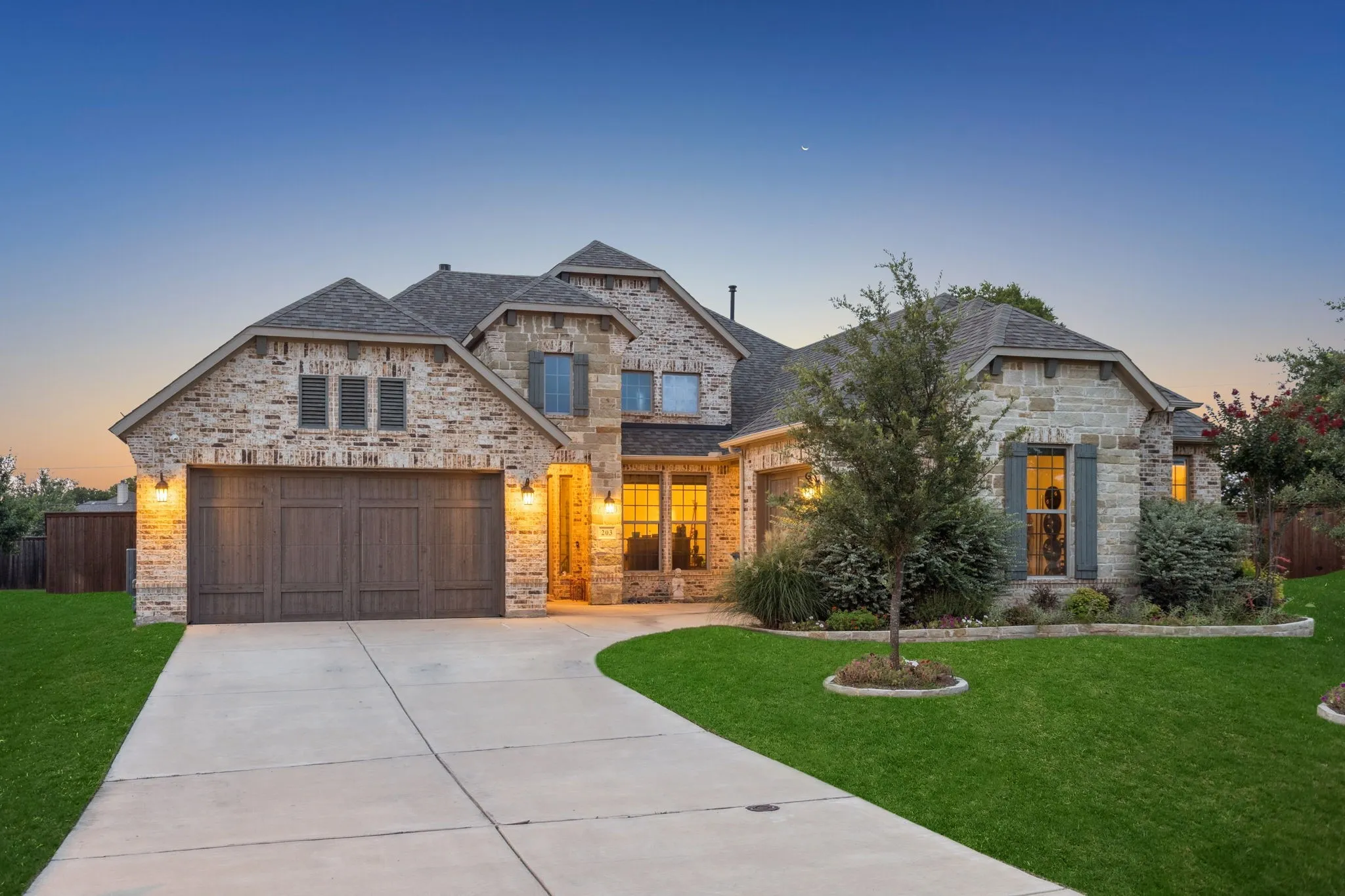 Single Family Residence For Sale in Denton County , 203 Citation Lane, Hickory Creek, Texas 75065, 4 Bedroom, 4 Bathroom, 3 Garage spaces, 3,275 Sqft, built in 2020, Preowned, mls#21166880, Real Estate Agent in Hickory Creek, Homes For Sale in Denton county, Homes For Sale in Hickory Creek, Realtor in Hickory Creek Texas, Real Estate Brokerage Independent Realty Texas, Luminita Cordes Realtor