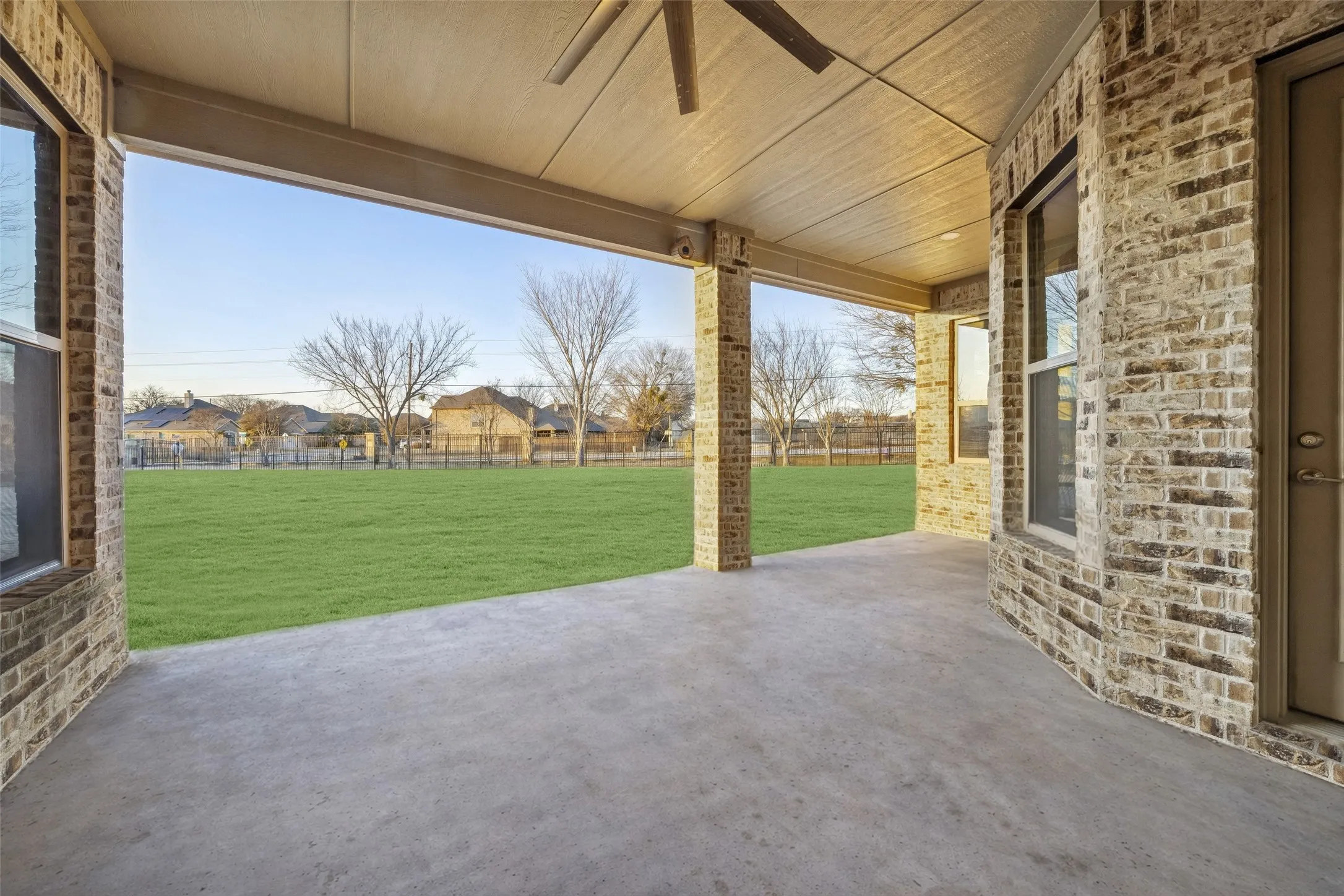 Single Family Residence For Sale in Denton County , 203 Citation Lane, Hickory Creek, Texas 75065, 4 Bedroom, 4 Bathroom, 3 Garage spaces, 3,275 Sqft, built in 2020, Preowned, mls#21166880, Real Estate Agent in Hickory Creek, Homes For Sale in Denton county, Homes For Sale in Hickory Creek, Realtor in Hickory Creek Texas, Real Estate Brokerage Independent Realty Texas, Luminita Cordes Realtor