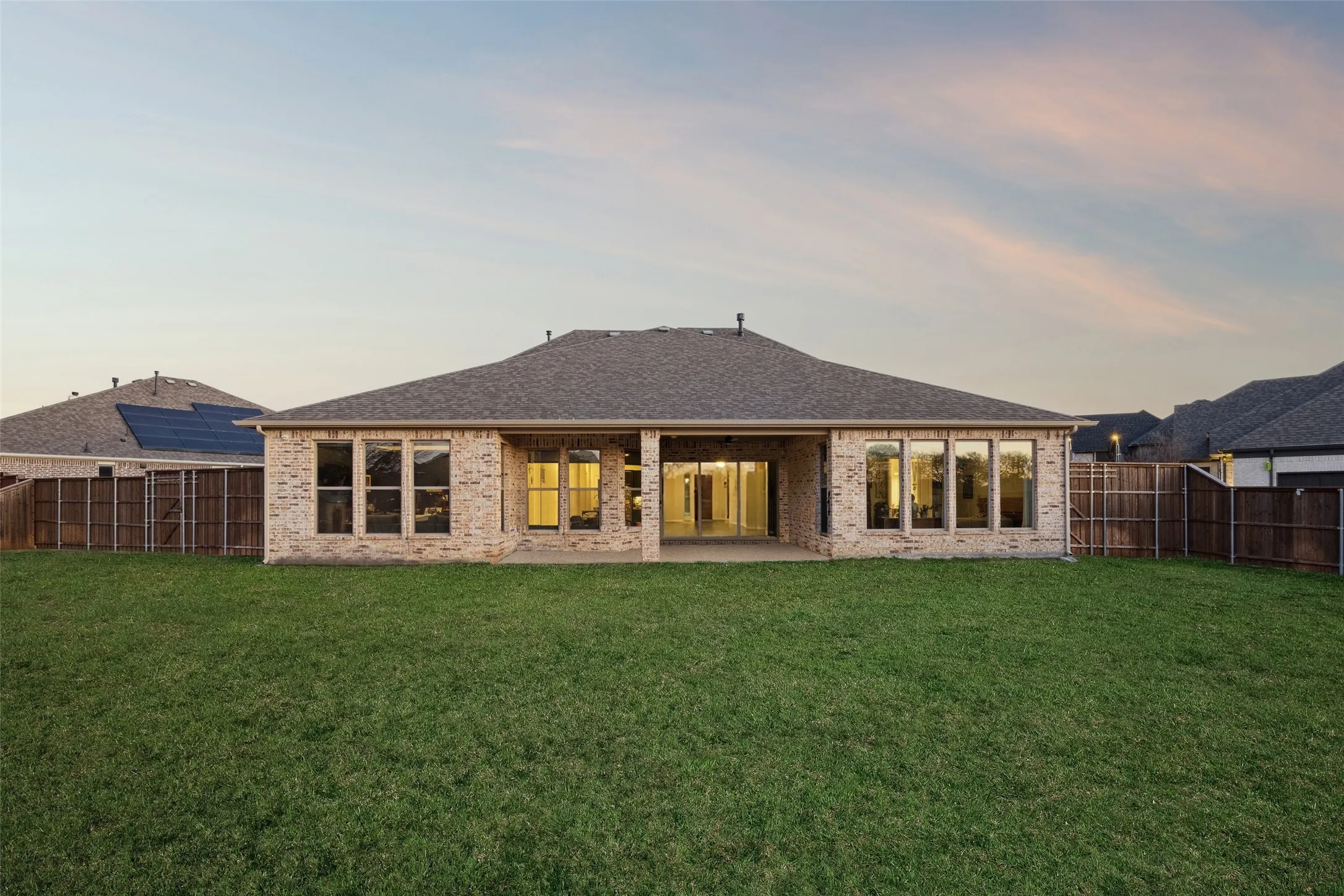 Single Family Residence For Sale in Denton County , 203 Citation Lane, Hickory Creek, Texas 75065, 4 Bedroom, 4 Bathroom, 3 Garage spaces, 3,275 Sqft, built in 2020, Preowned, mls#21166880, Real Estate Agent in Hickory Creek, Homes For Sale in Denton county, Homes For Sale in Hickory Creek, Realtor in Hickory Creek Texas, Real Estate Brokerage Independent Realty Texas, Luminita Cordes Realtor