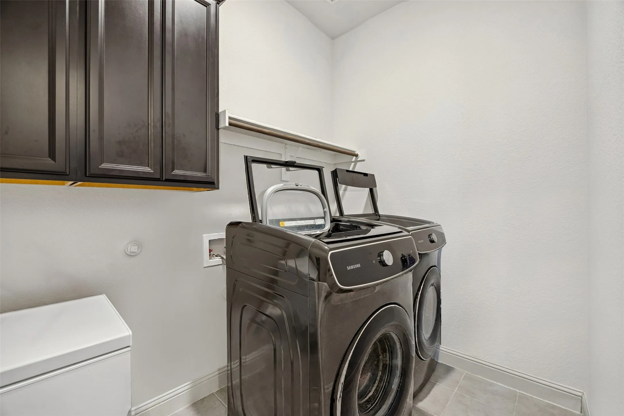 Single Family Residence For Sale in Denton County , 203 Citation Lane, Hickory Creek, Texas 75065, 4 Bedroom, 4 Bathroom, 3 Garage spaces, 3,275 Sqft, built in 2020, Preowned, mls#21166880, Real Estate Agent in Hickory Creek, Homes For Sale in Denton county, Homes For Sale in Hickory Creek, Realtor in Hickory Creek Texas, Real Estate Brokerage Independent Realty Texas, Luminita Cordes Realtor