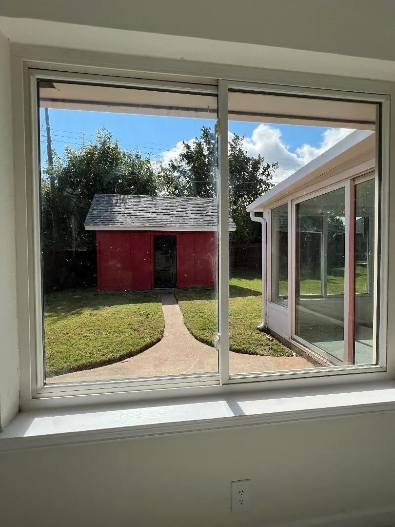 Single Family Residence For Rent in Johnson County , 1500 Hyde Park Boulevard, Cleburne, Texas 76033, 3 Bedrooms, 2 Bathrooms, 2 Garage spaces, 1,635 Sqft, built in 1987, Preowned, Price $2,150, mls#21174931, Real Estate Agent in Cleburne, Homes For Rent in Johnson county, Homes For Rent in Cleburne, Realtor in Cleburne Texas, Real Estate Brokerage Independent Realty Texas, Luminita Cordes Realtor