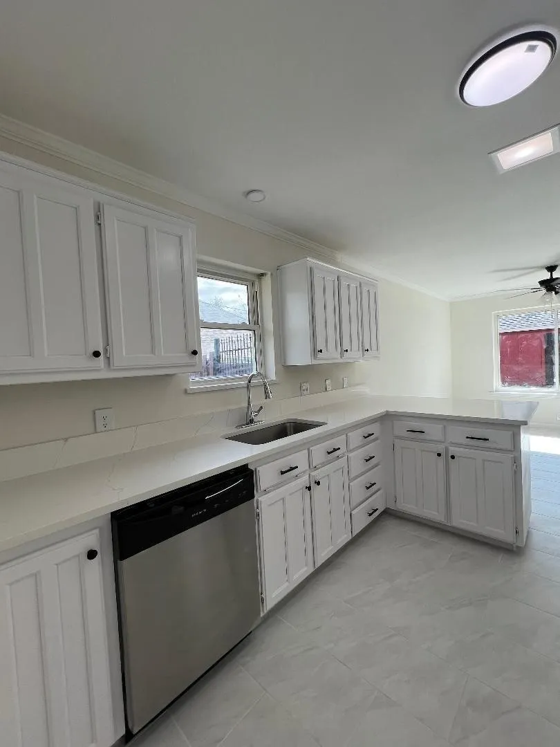 Single Family Residence For Rent in Johnson County , 1500 Hyde Park Boulevard, Cleburne, Texas 76033, 3 Bedrooms, 2 Bathrooms, 2 Garage spaces, 1,635 Sqft, built in 1987, Preowned, Price $2,150, mls#21174931, Real Estate Agent in Cleburne, Homes For Rent in Johnson county, Homes For Rent in Cleburne, Realtor in Cleburne Texas, Real Estate Brokerage Independent Realty Texas, Luminita Cordes Realtor