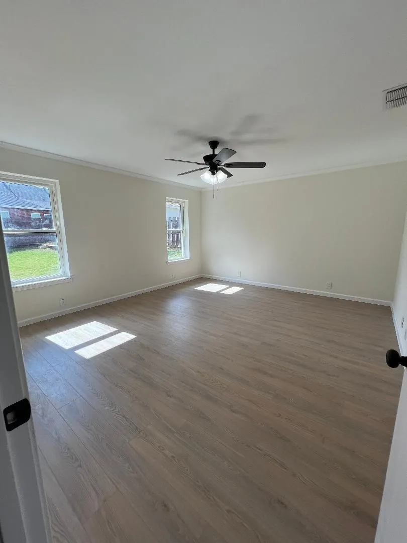 Single Family Residence For Rent in Johnson County , 1500 Hyde Park Boulevard, Cleburne, Texas 76033, 3 Bedrooms, 2 Bathrooms, 2 Garage spaces, 1,635 Sqft, built in 1987, Preowned, Price $2,150, mls#21174931, Real Estate Agent in Cleburne, Homes For Rent in Johnson county, Homes For Rent in Cleburne, Realtor in Cleburne Texas, Real Estate Brokerage Independent Realty Texas, Luminita Cordes Realtor