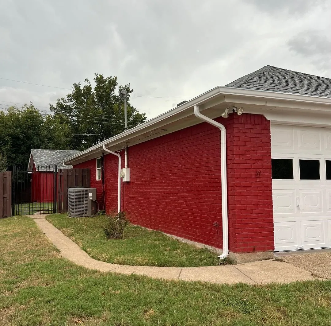 Single Family Residence For Rent in Johnson County , 1500 Hyde Park Boulevard, Cleburne, Texas 76033, 3 Bedrooms, 2 Bathrooms, 2 Garage spaces, 1,635 Sqft, built in 1987, Preowned, Price $2,150, mls#21174931, Real Estate Agent in Cleburne, Homes For Rent in Johnson county, Homes For Rent in Cleburne, Realtor in Cleburne Texas, Real Estate Brokerage Independent Realty Texas, Luminita Cordes Realtor