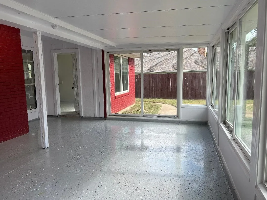 Single Family Residence For Rent in Johnson County , 1500 Hyde Park Boulevard, Cleburne, Texas 76033, 3 Bedrooms, 2 Bathrooms, 2 Garage spaces, 1,635 Sqft, built in 1987, Preowned, Price $2,150, mls#21174931, Real Estate Agent in Cleburne, Homes For Rent in Johnson county, Homes For Rent in Cleburne, Realtor in Cleburne Texas, Real Estate Brokerage Independent Realty Texas, Luminita Cordes Realtor