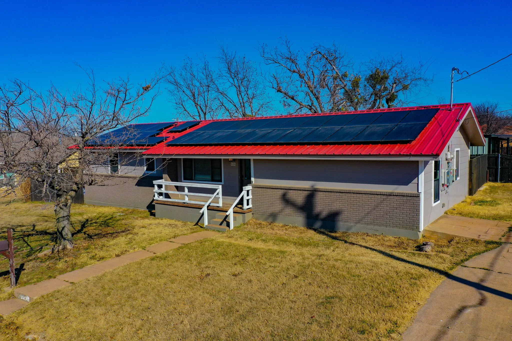 Single Family Residence For Sale in Jack County , 202 N 10th Street, Jacksboro, Texas 76458, 4 Bedroom, 2 Bathroom, Garage spaces, 1,758 Sqft, built in 1966, Preowned, mls#21174965, Real Estate Agent in Jacksboro, Homes For Sale in Jack county, Homes For Sale in Jacksboro, Realtor in Jacksboro Texas, Real Estate Brokerage Independent Realty Texas, Luminita Cordes Realtor