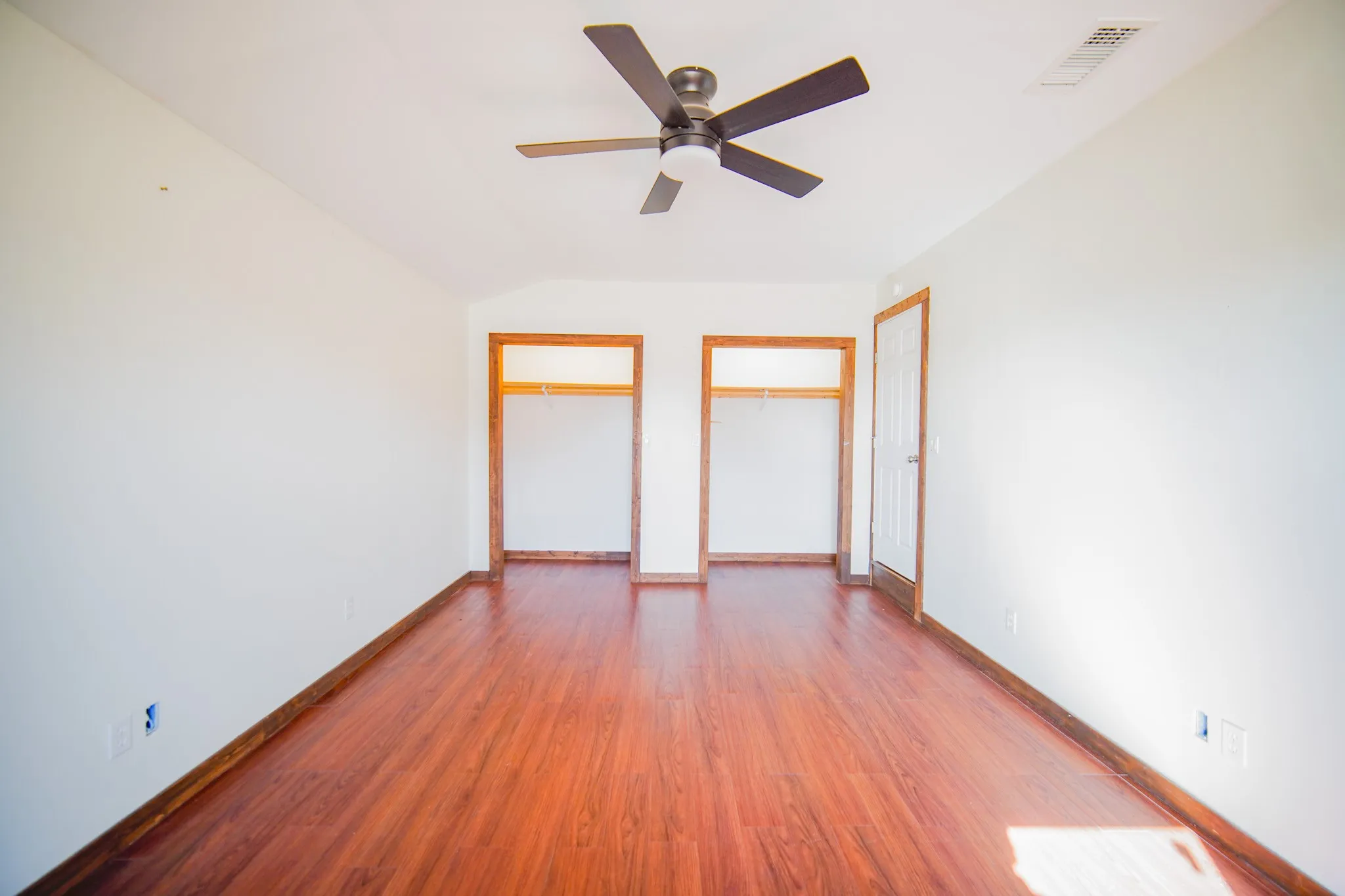 Single Family Residence For Sale in Jack County , 202 N 10th Street, Jacksboro, Texas 76458, 4 Bedroom, 2 Bathroom, Garage spaces, 1,758 Sqft, built in 1966, Preowned, mls#21174965, Real Estate Agent in Jacksboro, Homes For Sale in Jack county, Homes For Sale in Jacksboro, Realtor in Jacksboro Texas, Real Estate Brokerage Independent Realty Texas, Luminita Cordes Realtor