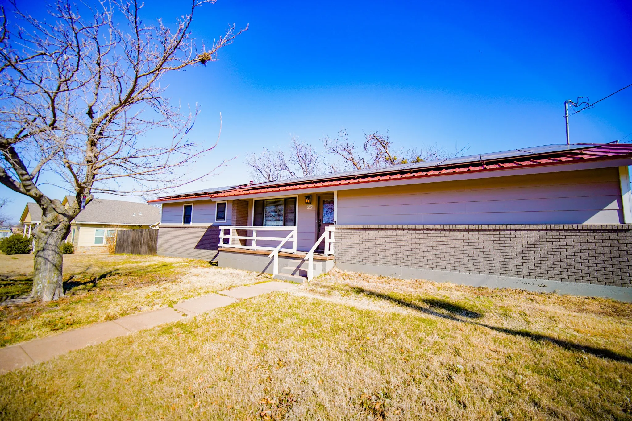 Single Family Residence For Sale in Jack County , 202 N 10th Street, Jacksboro, Texas 76458, 4 Bedroom, 2 Bathroom, Garage spaces, 1,758 Sqft, built in 1966, Preowned, mls#21174965, Real Estate Agent in Jacksboro, Homes For Sale in Jack county, Homes For Sale in Jacksboro, Realtor in Jacksboro Texas, Real Estate Brokerage Independent Realty Texas, Luminita Cordes Realtor