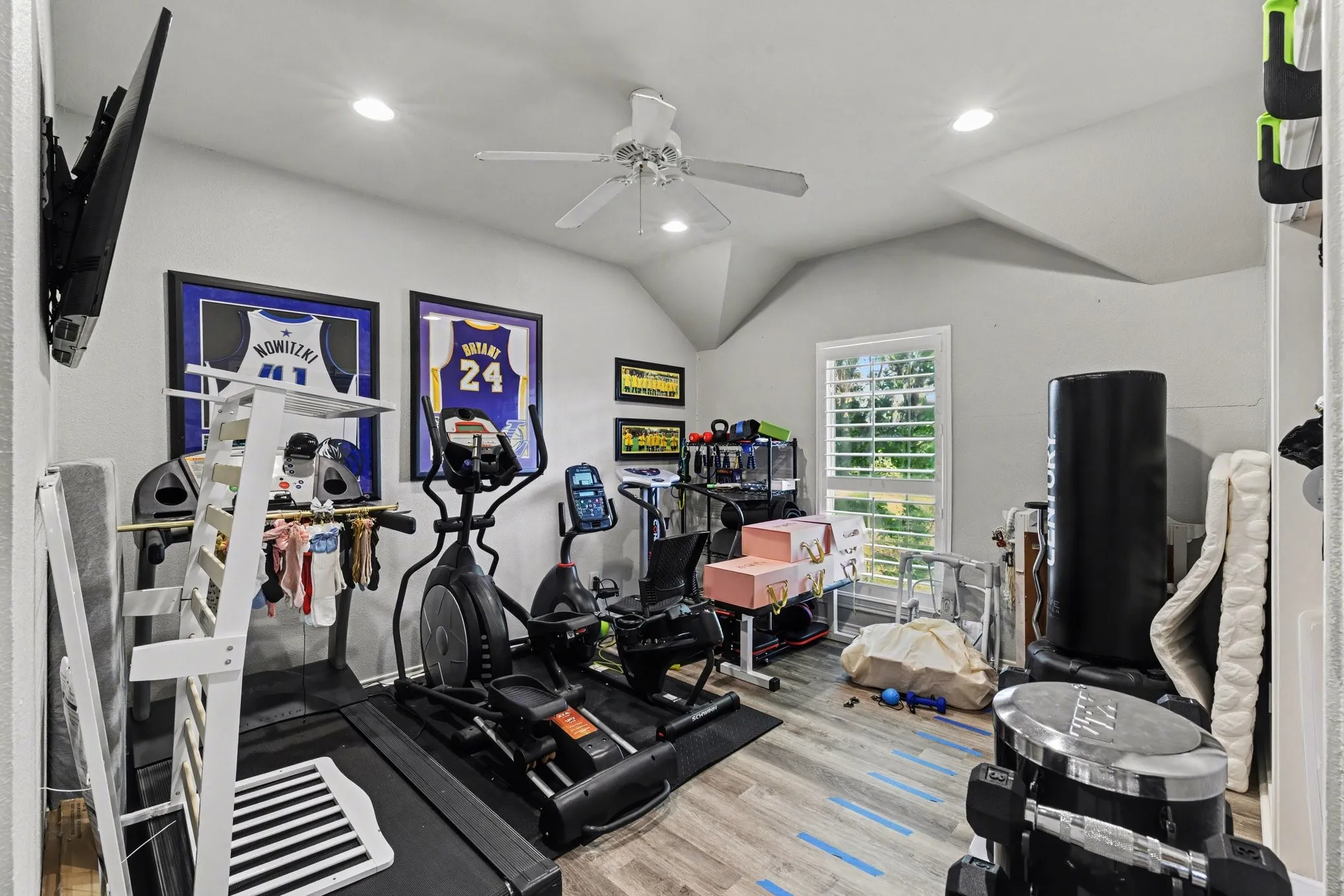 Single Family Residence For Sale in Collin County , 1751 Stacy Road, Fairview, Texas 75069, 6 Bedroom, 5 Bathroom, 4 Garage spaces, 5,377 Sqft, built in 2001, Preowned, mls#21175010, Real Estate Agent in Fairview, Homes For Sale in Collin county, Homes For Sale in Fairview, Realtor in Fairview Texas, Real Estate Brokerage Independent Realty Texas, Luminita Cordes Realtor