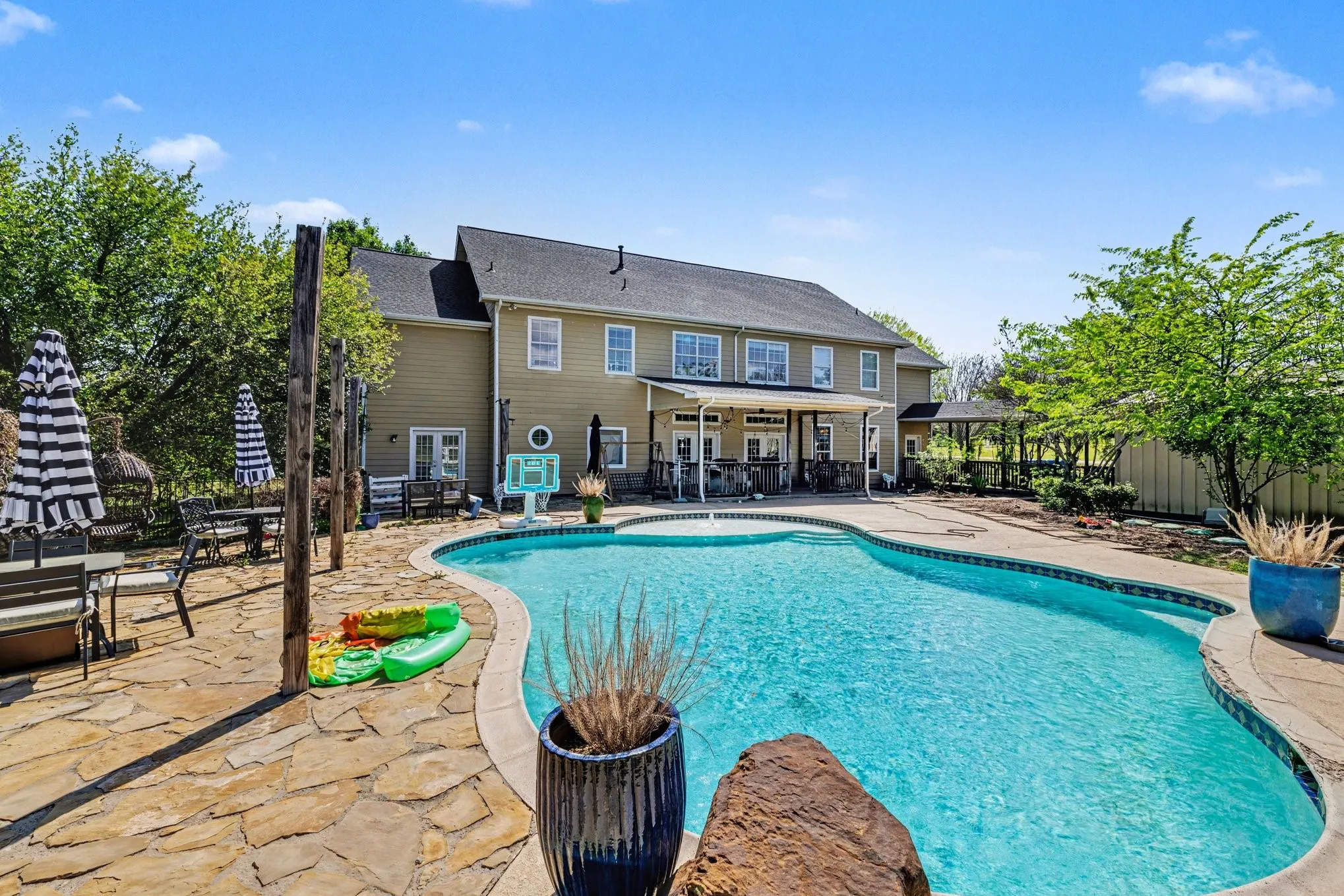 Single Family Residence For Sale in Collin County , 1751 Stacy Road, Fairview, Texas 75069, 6 Bedroom, 5 Bathroom, 4 Garage spaces, 5,377 Sqft, built in 2001, Preowned, mls#21175010, Real Estate Agent in Fairview, Homes For Sale in Collin county, Homes For Sale in Fairview, Realtor in Fairview Texas, Real Estate Brokerage Independent Realty Texas, Luminita Cordes Realtor