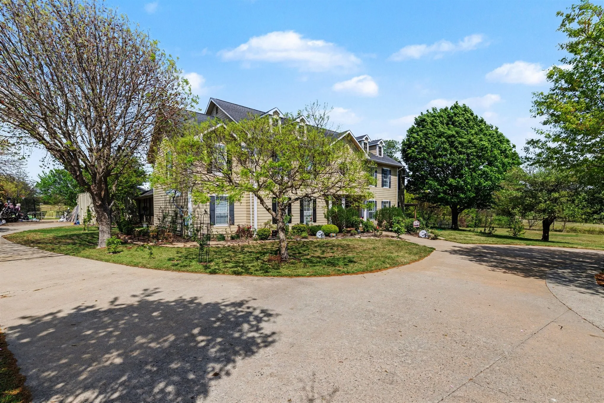 Single Family Residence For Sale in Collin County , 1751 Stacy Road, Fairview, Texas 75069, 6 Bedroom, 5 Bathroom, 4 Garage spaces, 5,377 Sqft, built in 2001, Preowned, mls#21175010, Real Estate Agent in Fairview, Homes For Sale in Collin county, Homes For Sale in Fairview, Realtor in Fairview Texas, Real Estate Brokerage Independent Realty Texas, Luminita Cordes Realtor