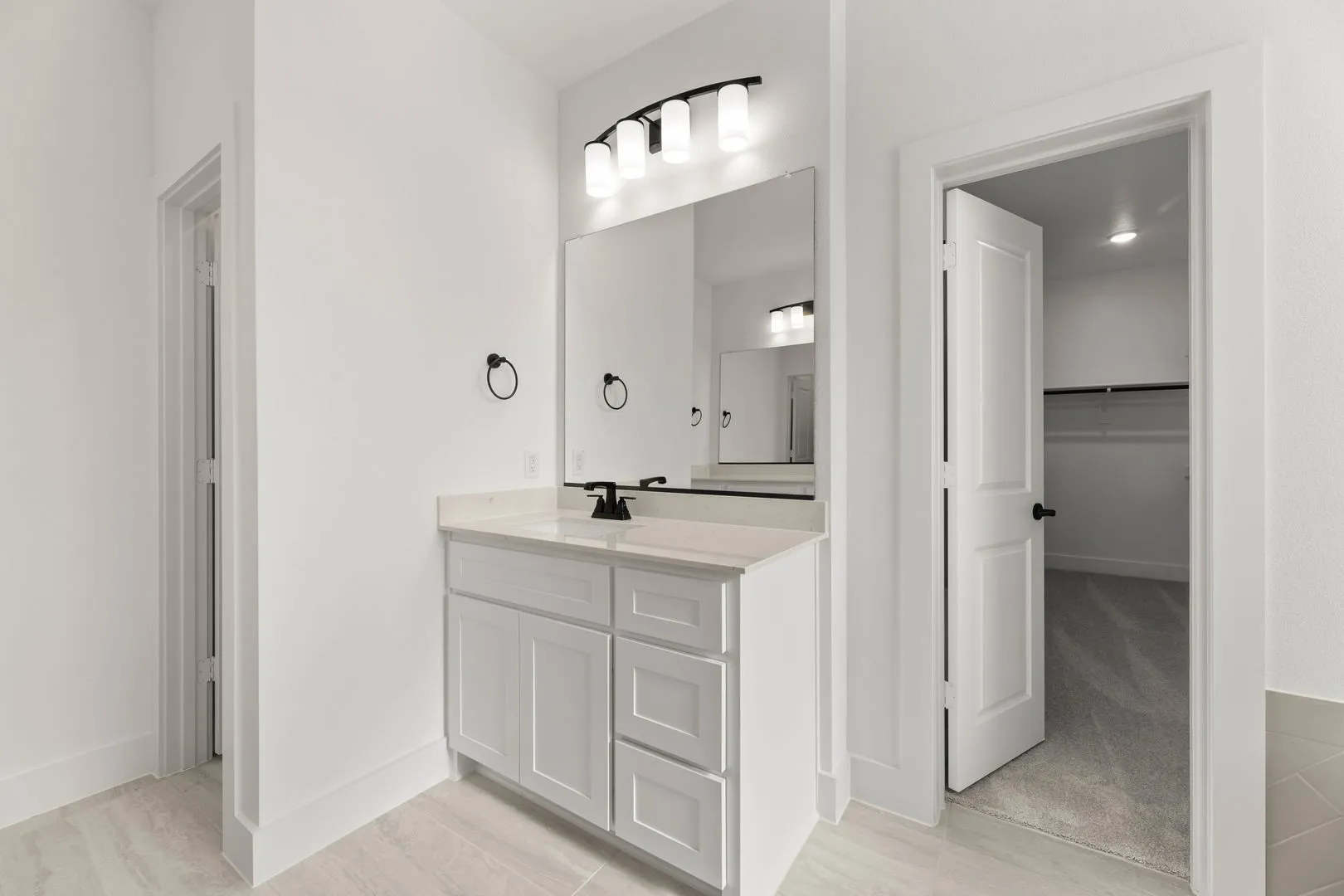 411 Hidden Lakes-Primary Suite-4