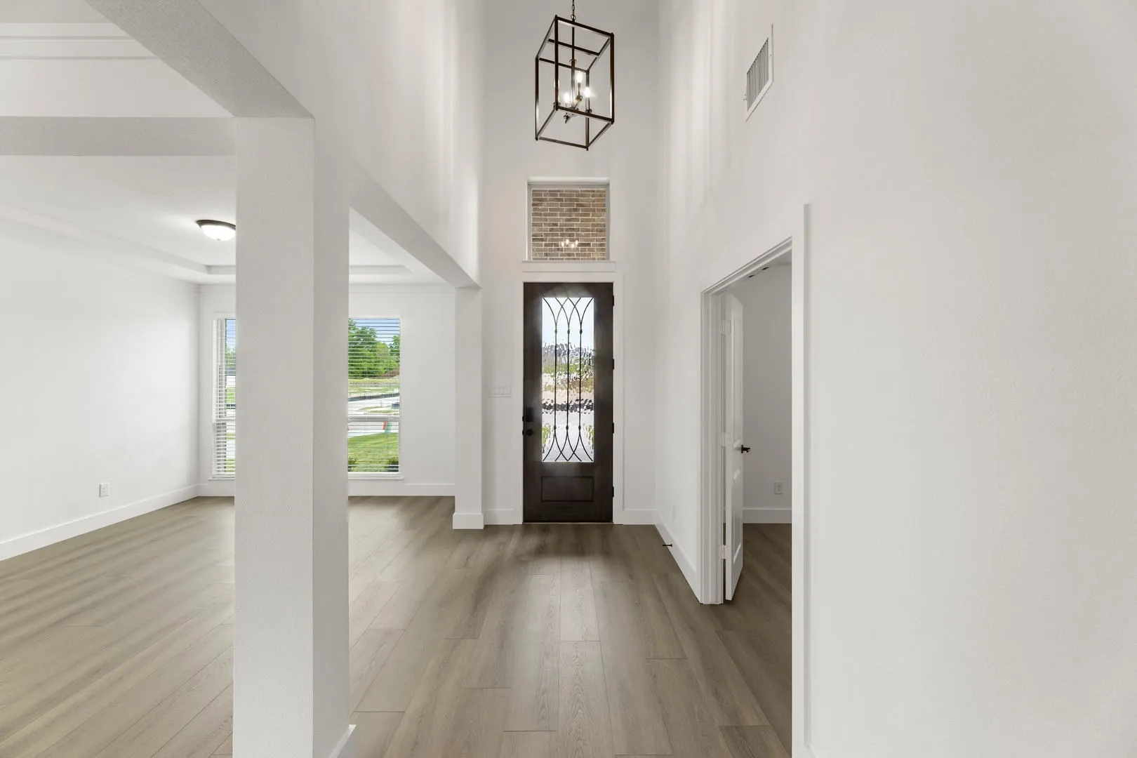 411 Hidden Lakes-Entry-1