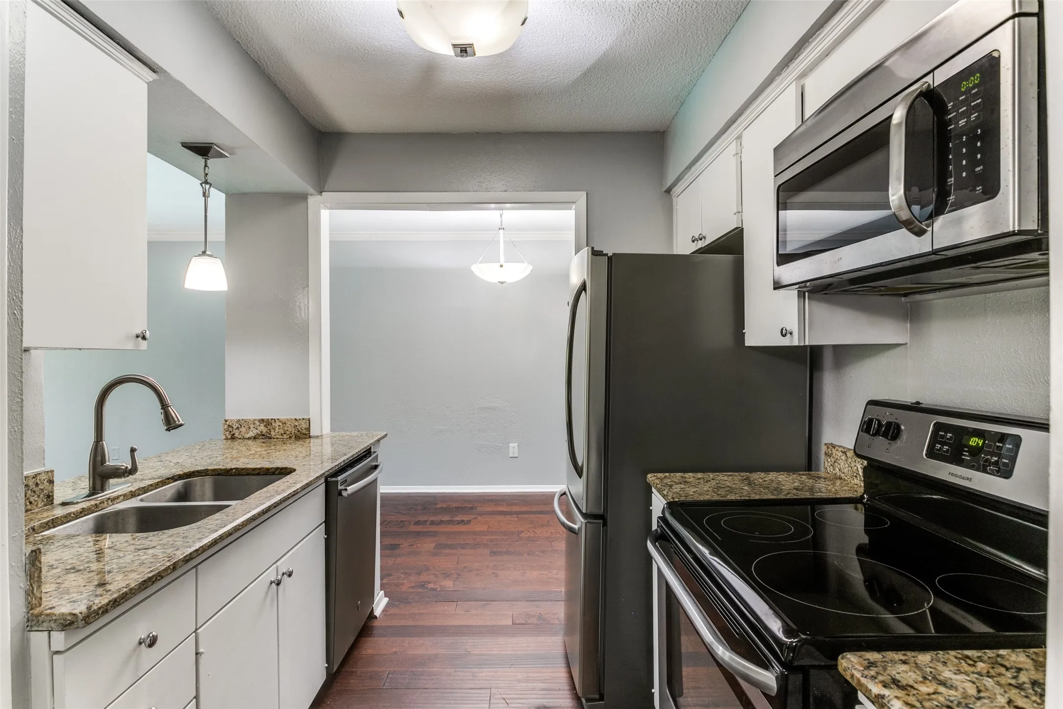 Condominium For Sale in Dallas County , 4837 Cedar Springs Road 316, Dallas, Texas 75219, 2 Bedroom, 2 Bathroom, Garage spaces, 961 Sqft, built in 1970, Preowned, mls#21175093, Real Estate Agent in Dallas, Homes For Sale in Dallas county, Homes For Sale in Dallas, Realtor in Dallas Texas, Real Estate Brokerage Independent Realty Texas, Luminita Cordes Realtor