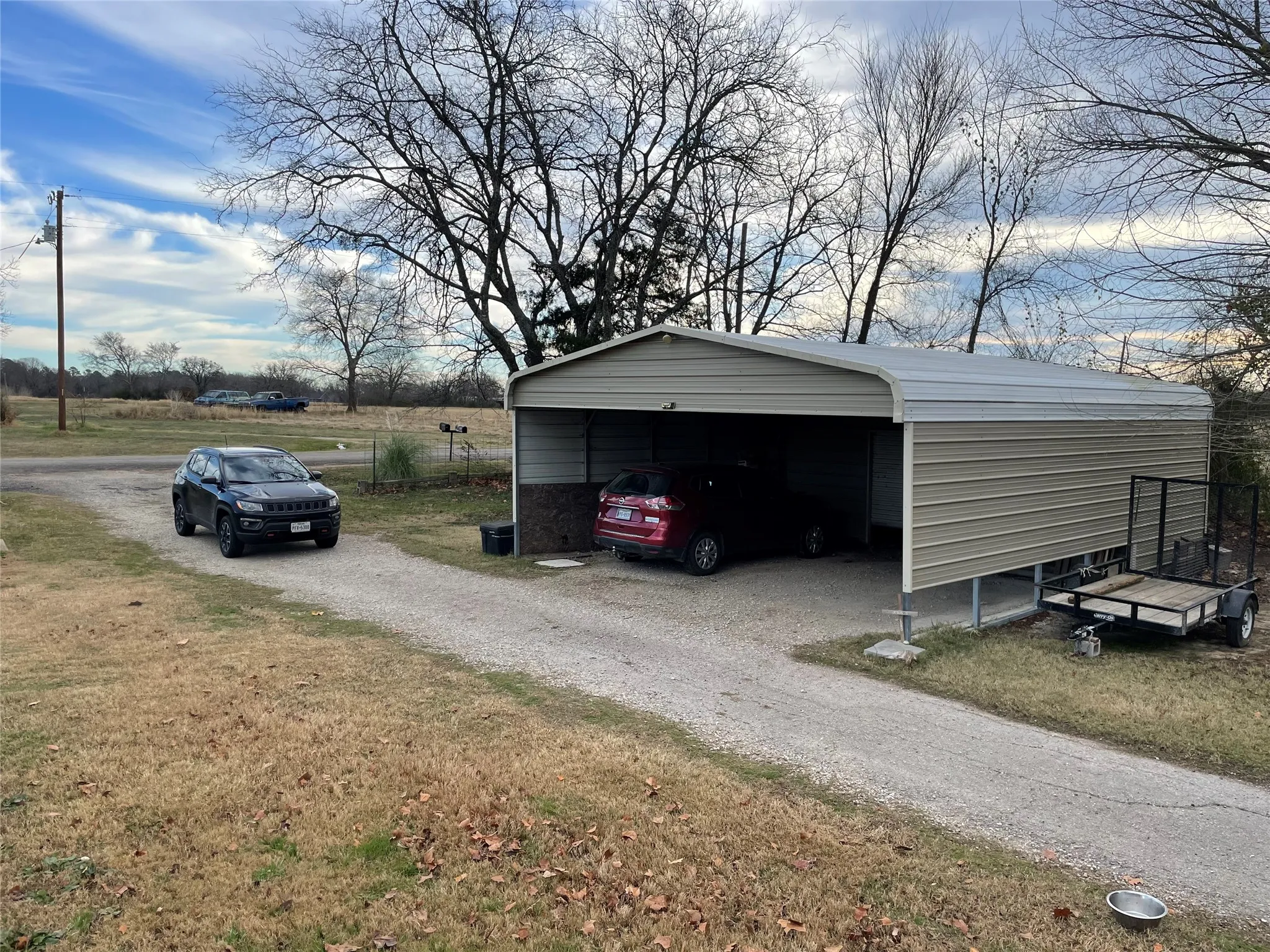 Mobile Home For Sale in Van Zandt County , 5615 Vz County Road 1222, Grand Saline, Texas 75140, 3 Bedroom, 2 Bathroom, Garage spaces, 1,680 Sqft, built in 1999, mls#21175194, Real Estate Agent in Grand Saline, Homes For Sale in Van Zandt county, Homes For Sale in Grand Saline, Realtor in Grand Saline Texas, Real Estate Brokerage Independent Realty Texas, Luminita Cordes Realtor