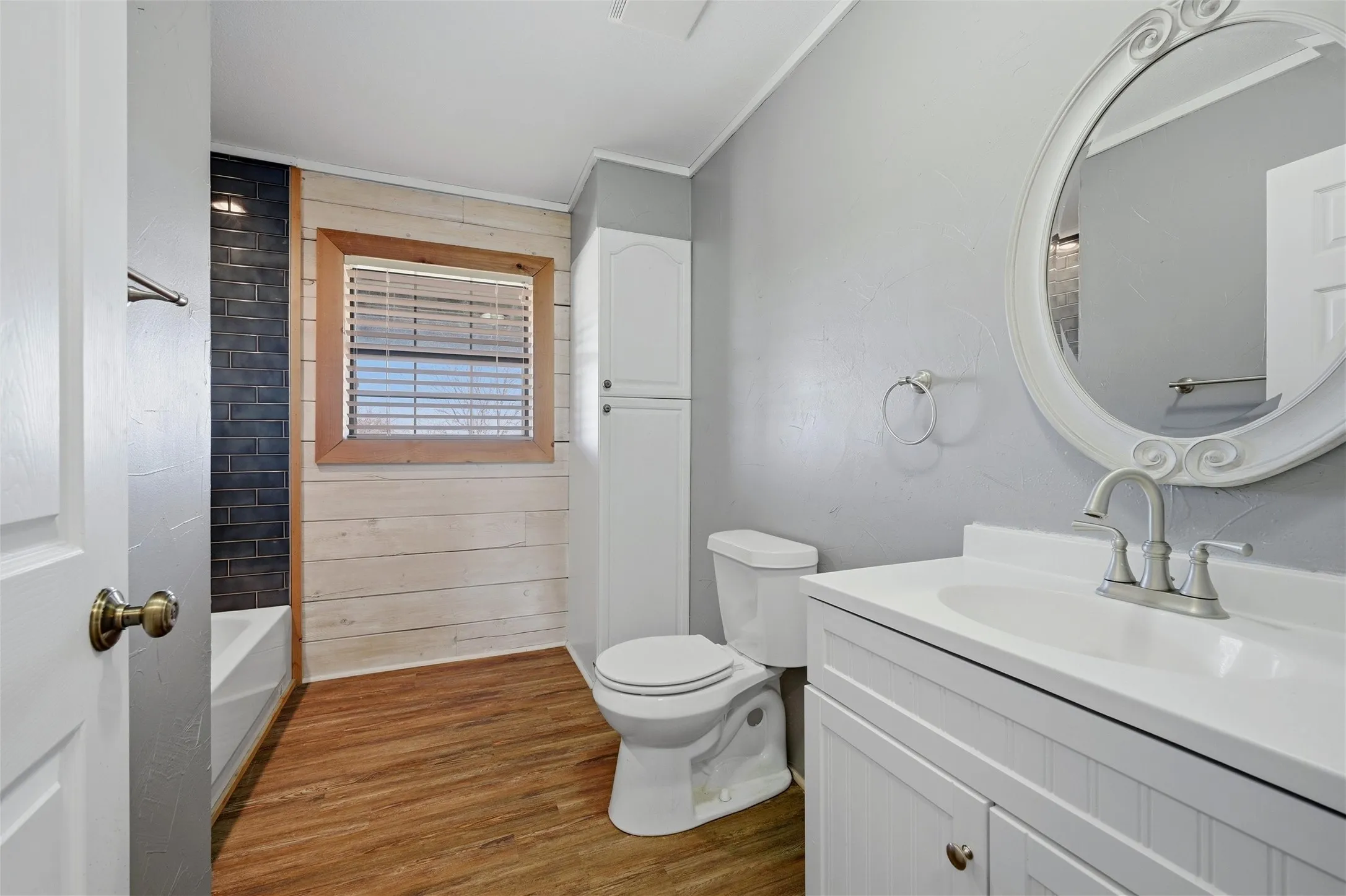 Single Family Residence For Sale in Montague County , 3078 Admire Road, Nocona, Texas 76255, 2 Bedroom, 2 Bathroom, 2 Garage spaces, 1,500 Sqft, built in 2002, Preowned, mls#21158821, Real Estate Agent in Nocona, Homes For Sale in Montague county, Homes For Sale in Nocona, Realtor in Nocona Texas, Real Estate Brokerage Independent Realty Texas, Luminita Cordes Realtor