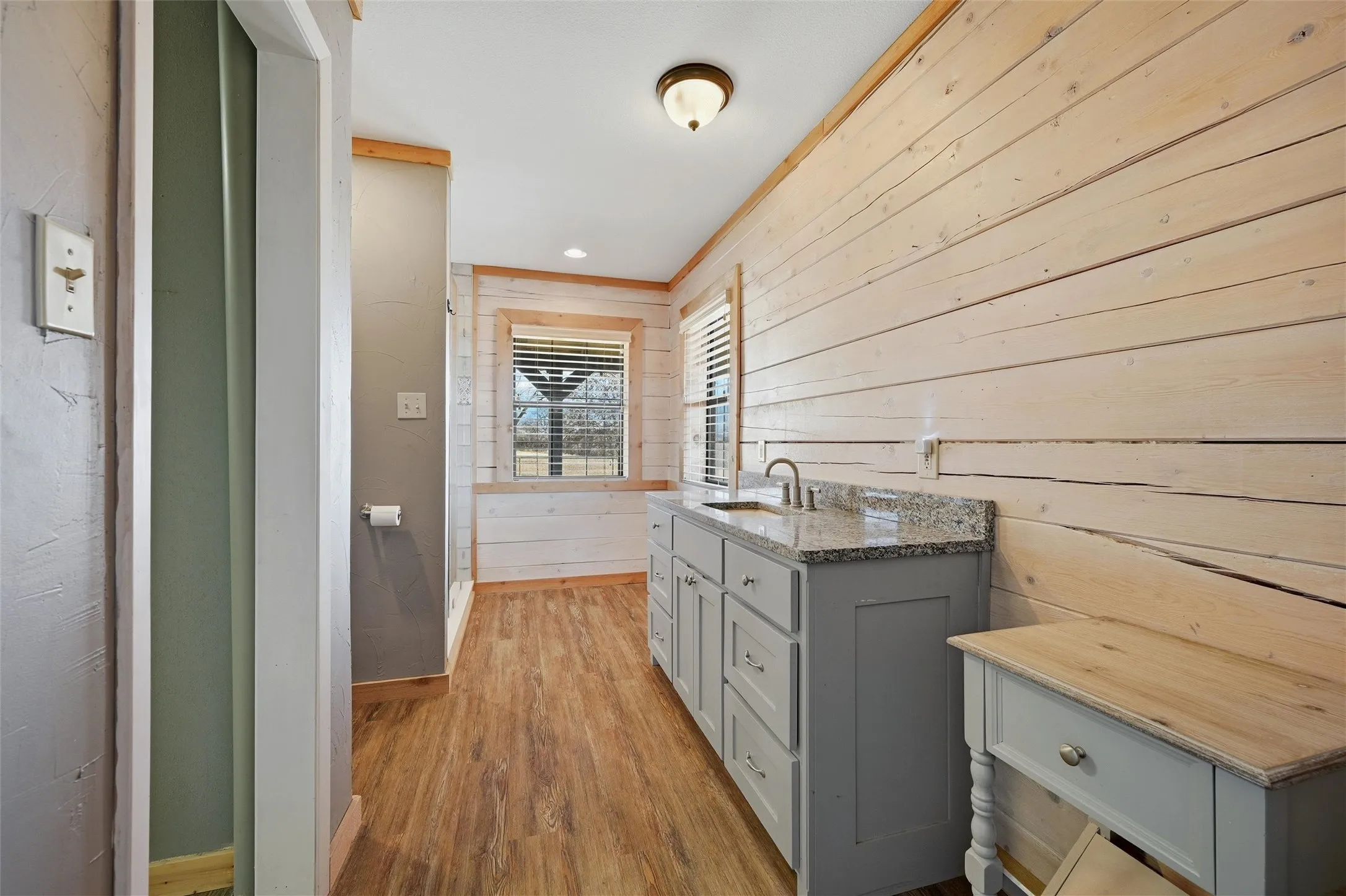 Single Family Residence For Sale in Montague County , 3078 Admire Road, Nocona, Texas 76255, 2 Bedroom, 2 Bathroom, 2 Garage spaces, 1,500 Sqft, built in 2002, Preowned, mls#21158821, Real Estate Agent in Nocona, Homes For Sale in Montague county, Homes For Sale in Nocona, Realtor in Nocona Texas, Real Estate Brokerage Independent Realty Texas, Luminita Cordes Realtor