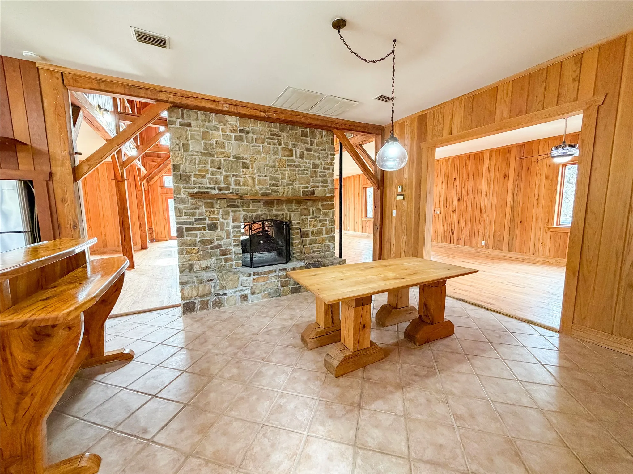 Single Family Residence For Sale in Wise County , 322 Wild Wood Drive, Decatur, Texas 76234, 4 Bedroom, 3 Bathroom, Garage spaces, 3,789 Sqft, built in 1994, Preowned, mls#21165389, Real Estate Agent in Decatur, Homes For Sale in Wise county, Homes For Sale in Decatur, Realtor in Decatur Texas, Real Estate Brokerage Independent Realty Texas, Luminita Cordes Realtor