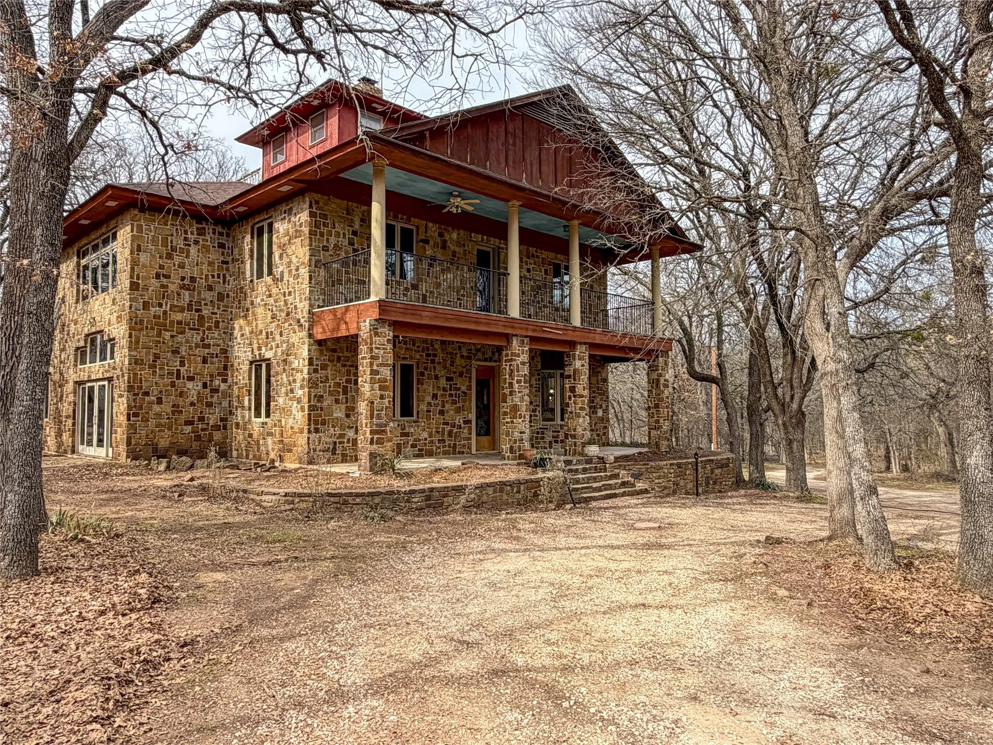 Single Family Residence For Sale in Wise County , 322 Wild Wood Drive, Decatur, Texas 76234, 4 Bedroom, 3 Bathroom, Garage spaces, 3,789 Sqft, built in 1994, Preowned, mls#21165389, Real Estate Agent in Decatur, Homes For Sale in Wise county, Homes For Sale in Decatur, Realtor in Decatur Texas, Real Estate Brokerage Independent Realty Texas, Luminita Cordes Realtor