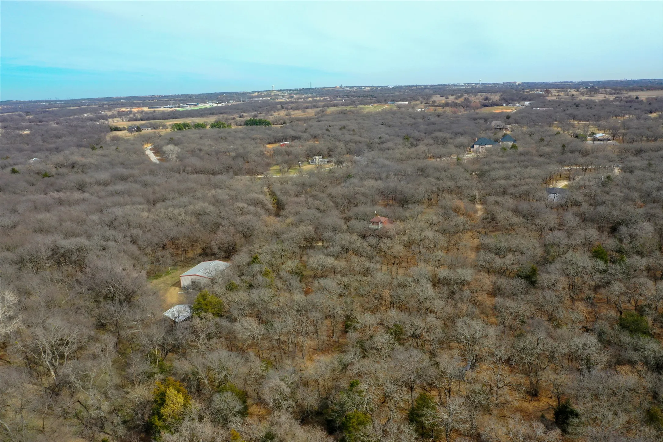 Single Family Residence For Sale in Wise County , 322 Wild Wood Drive, Decatur, Texas 76234, 4 Bedroom, 3 Bathroom, Garage spaces, 3,789 Sqft, built in 1994, Preowned, mls#21165389, Real Estate Agent in Decatur, Homes For Sale in Wise county, Homes For Sale in Decatur, Realtor in Decatur Texas, Real Estate Brokerage Independent Realty Texas, Luminita Cordes Realtor