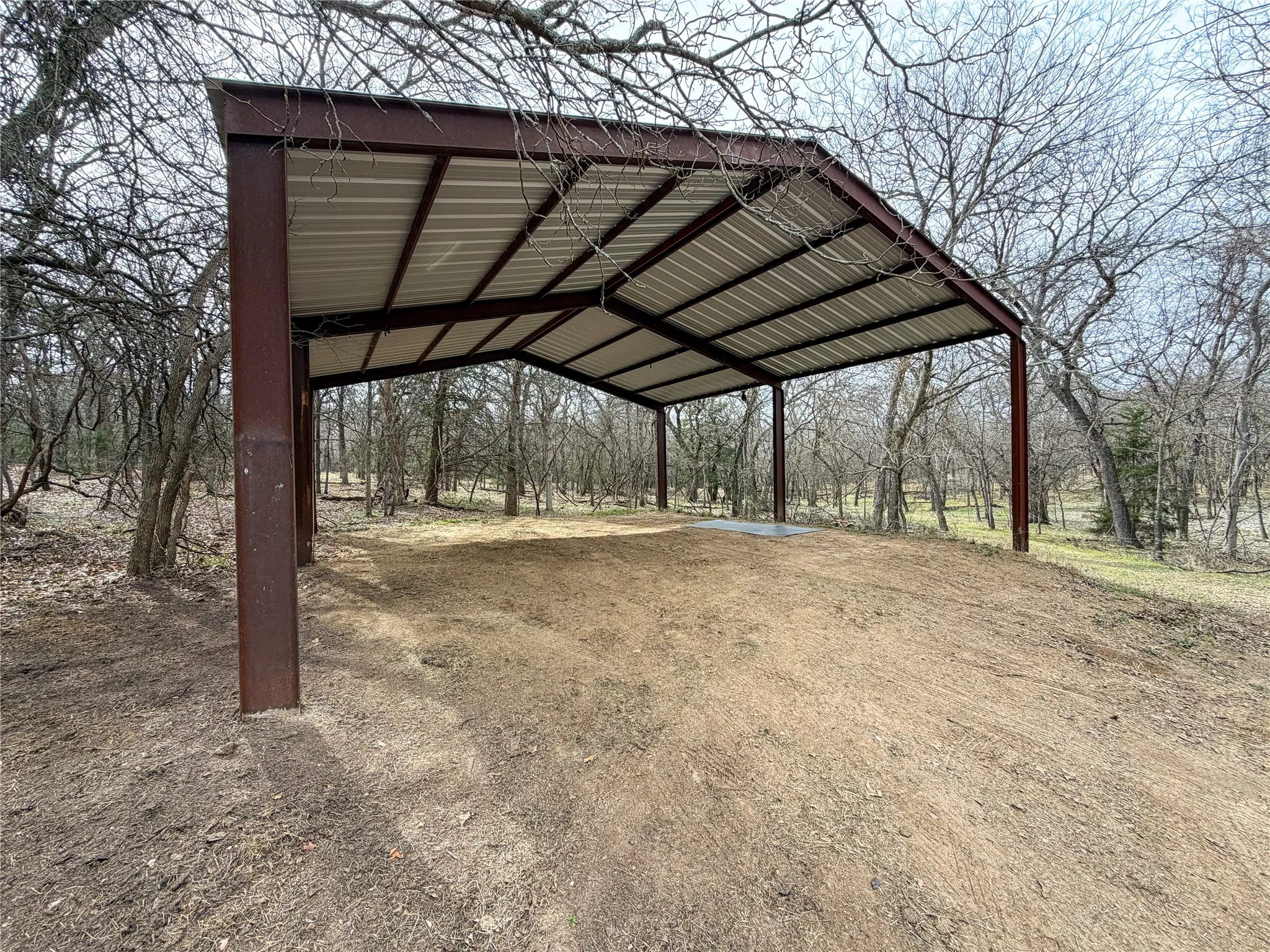 Single Family Residence For Sale in Wise County , 322 Wild Wood Drive, Decatur, Texas 76234, 4 Bedroom, 3 Bathroom, Garage spaces, 3,789 Sqft, built in 1994, Preowned, mls#21165389, Real Estate Agent in Decatur, Homes For Sale in Wise county, Homes For Sale in Decatur, Realtor in Decatur Texas, Real Estate Brokerage Independent Realty Texas, Luminita Cordes Realtor