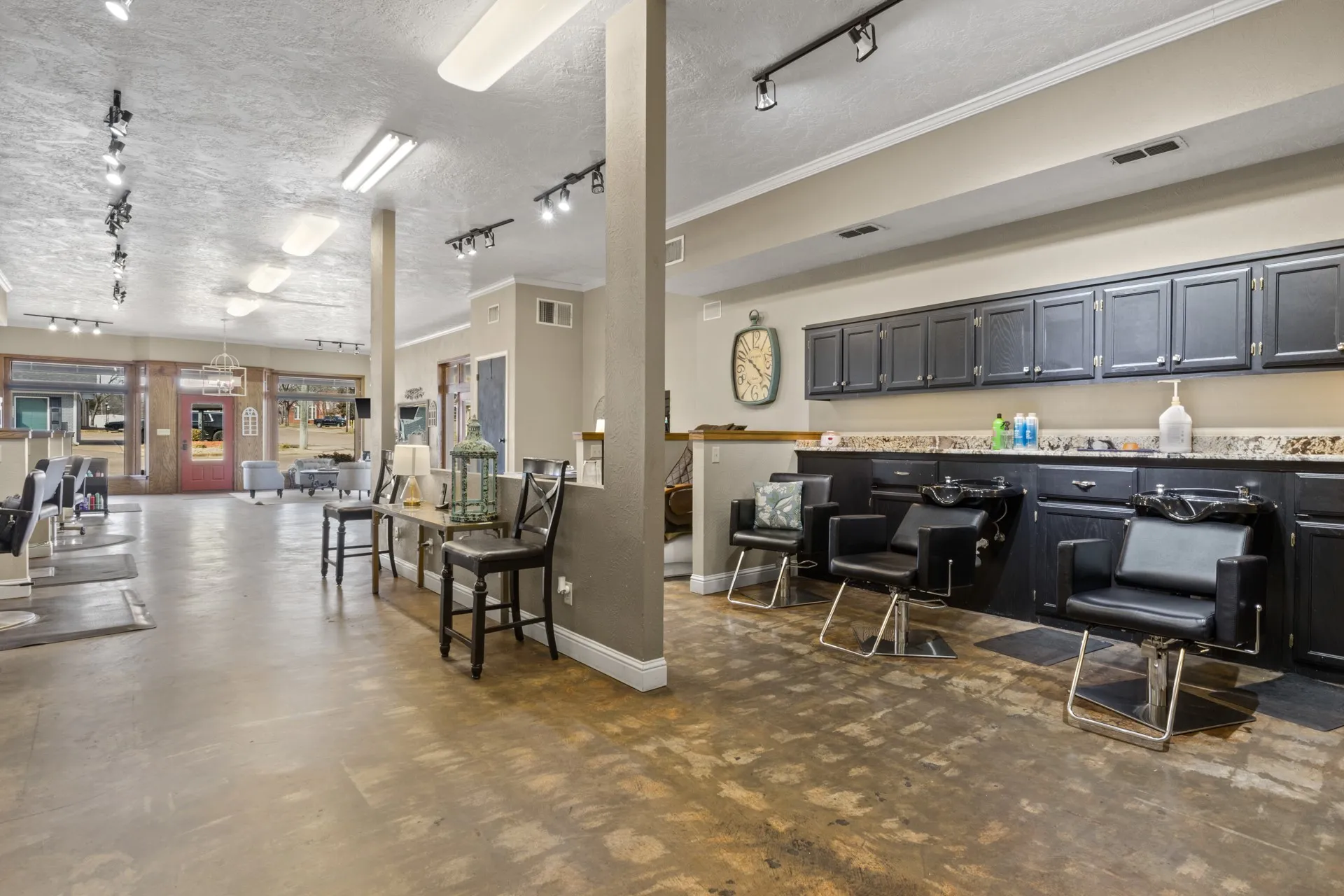 Retail For Sale in Morris County , 112 N Lamar Street, Daingerfield, Texas 75638, 0, 0, Garage spaces, 0 Sqft, built in 1950, Preowned, Price $194,500, mls#21173368, Real Estate Agent in Daingerfield, Homes For Sale in Morris county, Homes For Sale in Daingerfield, Realtor in Daingerfield Texas, Real Estate Brokerage Independent Realty Texas, Luminita Cordes Realtor