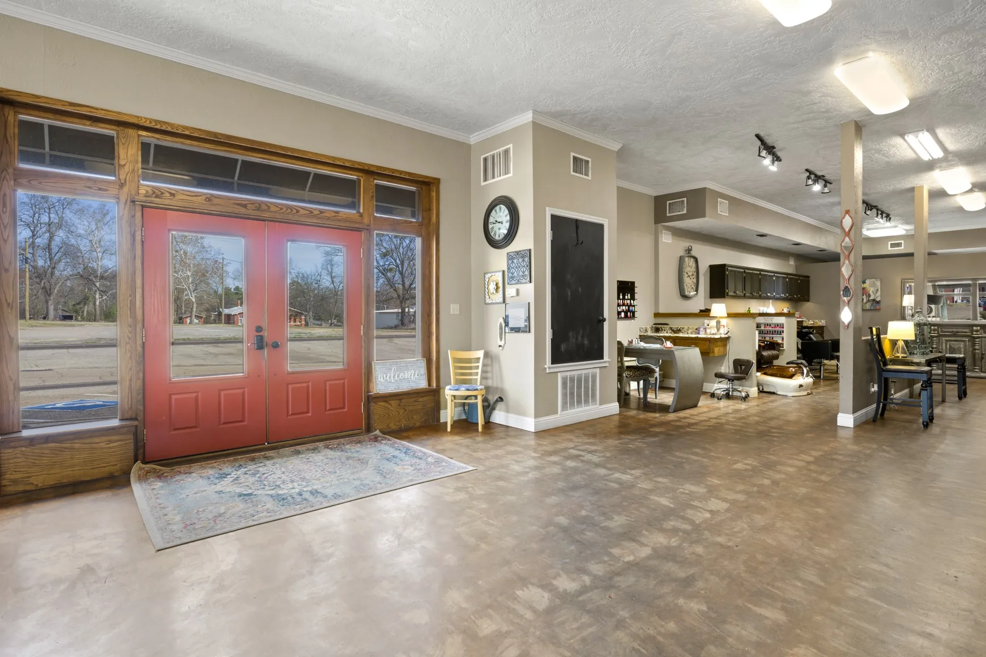 Retail For Sale in Morris County , 112 N Lamar Street, Daingerfield, Texas 75638, 0, 0, Garage spaces, 0 Sqft, built in 1950, Preowned, Price $194,500, mls#21173368, Real Estate Agent in Daingerfield, Homes For Sale in Morris county, Homes For Sale in Daingerfield, Realtor in Daingerfield Texas, Real Estate Brokerage Independent Realty Texas, Luminita Cordes Realtor