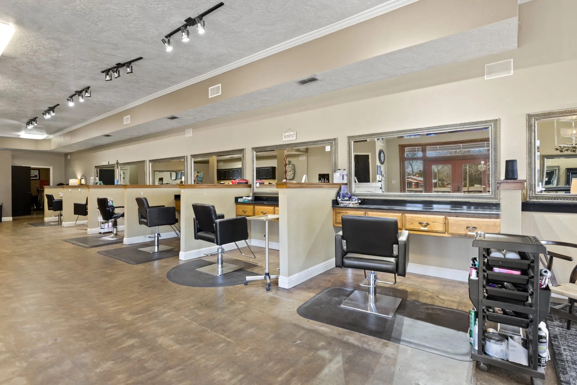 Retail For Sale in Morris County , 112 N Lamar Street, Daingerfield, Texas 75638, 0, 0, Garage spaces, 0 Sqft, built in 1950, Preowned, Price $194,500, mls#21173368, Real Estate Agent in Daingerfield, Homes For Sale in Morris county, Homes For Sale in Daingerfield, Realtor in Daingerfield Texas, Real Estate Brokerage Independent Realty Texas, Luminita Cordes Realtor