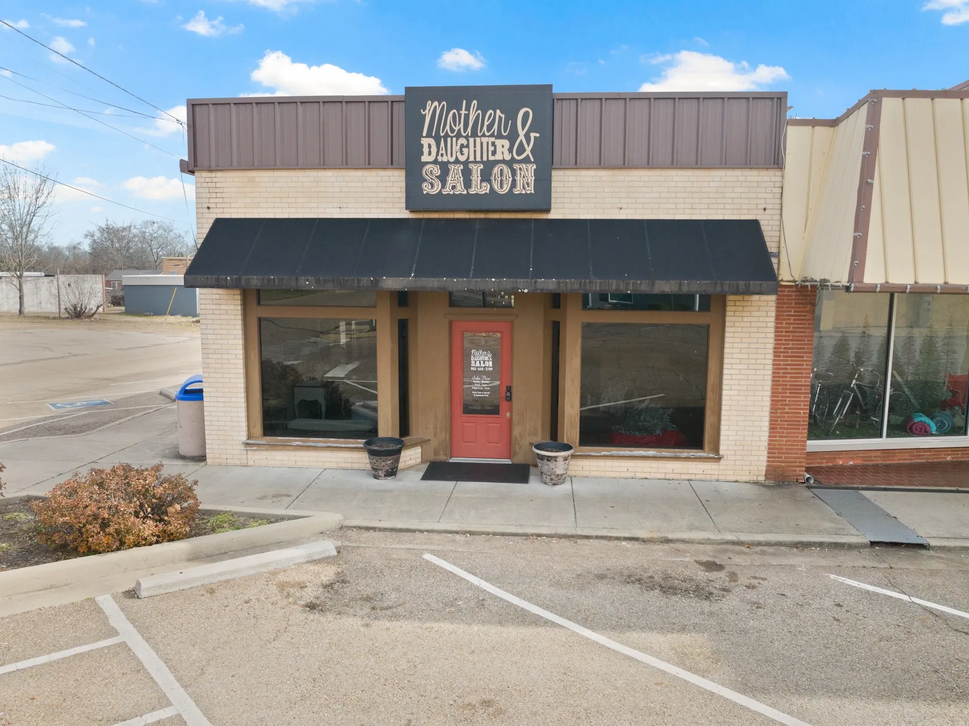 Retail For Sale in Morris County , 112 N Lamar Street, Daingerfield, Texas 75638, 0, 0, Garage spaces, 0 Sqft, built in 1950, Preowned, Price $194,500, mls#21173368, Real Estate Agent in Daingerfield, Homes For Sale in Morris county, Homes For Sale in Daingerfield, Realtor in Daingerfield Texas, Real Estate Brokerage Independent Realty Texas, Luminita Cordes Realtor