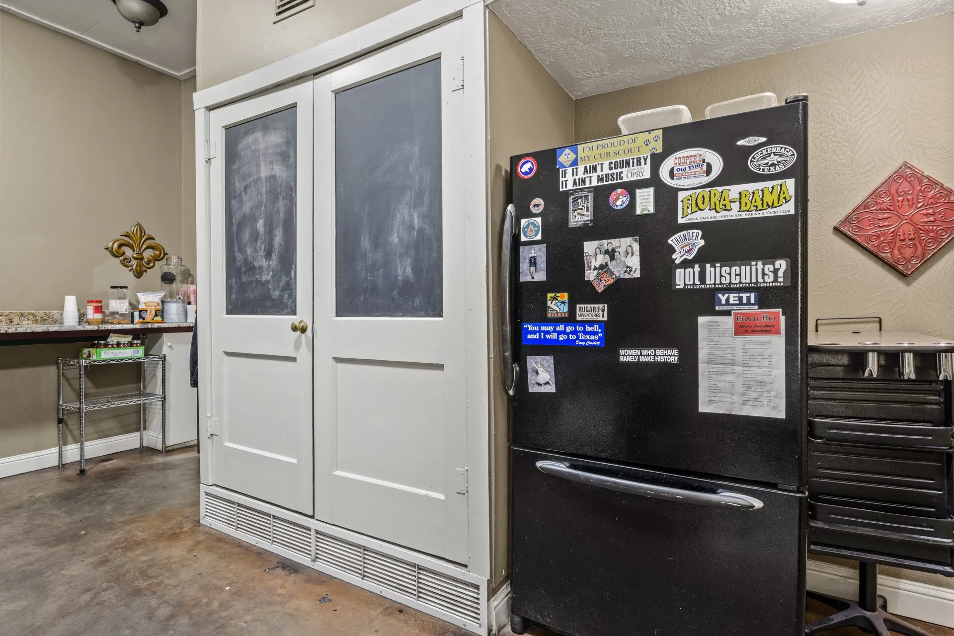 Retail For Sale in Morris County , 112 N Lamar Street, Daingerfield, Texas 75638, 0, 0, Garage spaces, 0 Sqft, built in 1950, Preowned, Price $194,500, mls#21173368, Real Estate Agent in Daingerfield, Homes For Sale in Morris county, Homes For Sale in Daingerfield, Realtor in Daingerfield Texas, Real Estate Brokerage Independent Realty Texas, Luminita Cordes Realtor