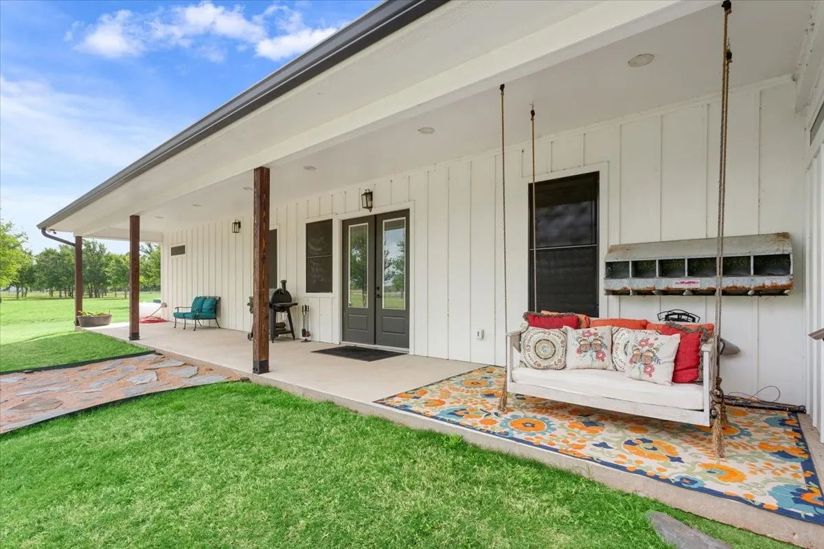 Single Family Residence For Sale in Mc Lennan County , 1652 Mount Moriah Road, Riesel, Texas 76682, 3 Bedroom, 3 Bathroom, 3 Garage spaces, 2,690 Sqft, built in 2023, mls#21175172, Real Estate Agent in Riesel, Homes For Sale in Mc Lennan county, Homes For Sale in Riesel, Realtor in Riesel Texas, Real Estate Brokerage Independent Realty Texas, Luminita Cordes Realtor