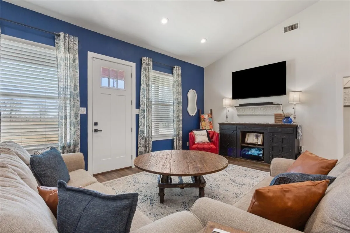 Single Family Residence For Sale in Mc Lennan County , 1652 Mount Moriah Road, Riesel, Texas 76682, 3 Bedroom, 3 Bathroom, 3 Garage spaces, 2,690 Sqft, built in 2023, mls#21175172, Real Estate Agent in Riesel, Homes For Sale in Mc Lennan county, Homes For Sale in Riesel, Realtor in Riesel Texas, Real Estate Brokerage Independent Realty Texas, Luminita Cordes Realtor
