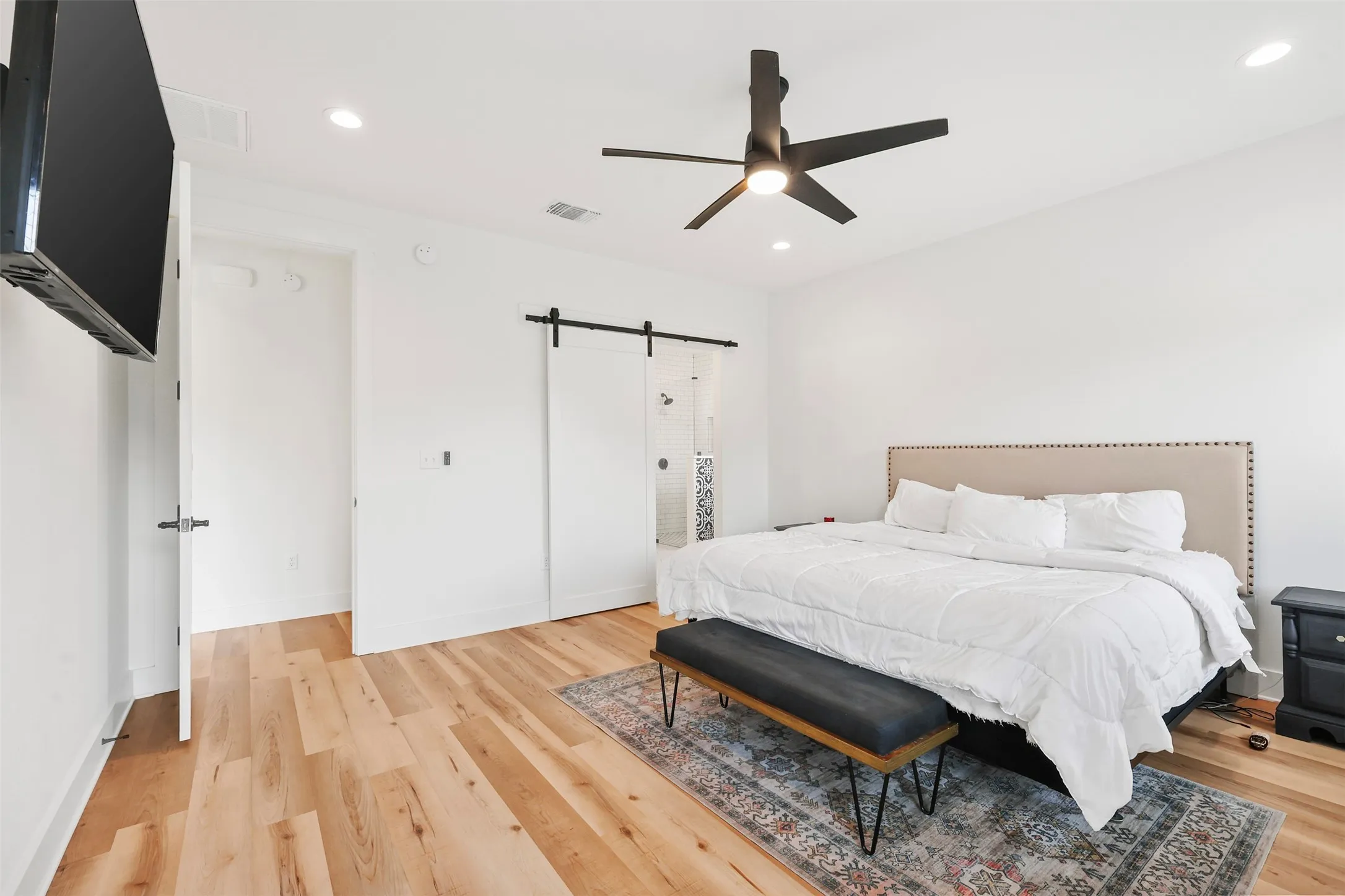 Single Family Residence For Sale in Hopkins County , 11 Nicklaus Drive, Sulphur Springs, Texas 75482, 3 Bedroom, 3 Bathroom, 2 Garage spaces, 2,200 Sqft, built in 2021, Preowned, mls#21175404, Real Estate Agent in Sulphur Springs, Homes For Sale in Hopkins county, Homes For Sale in Sulphur Springs, Realtor in Sulphur Springs Texas, Real Estate Brokerage Independent Realty Texas, Luminita Cordes Realtor
