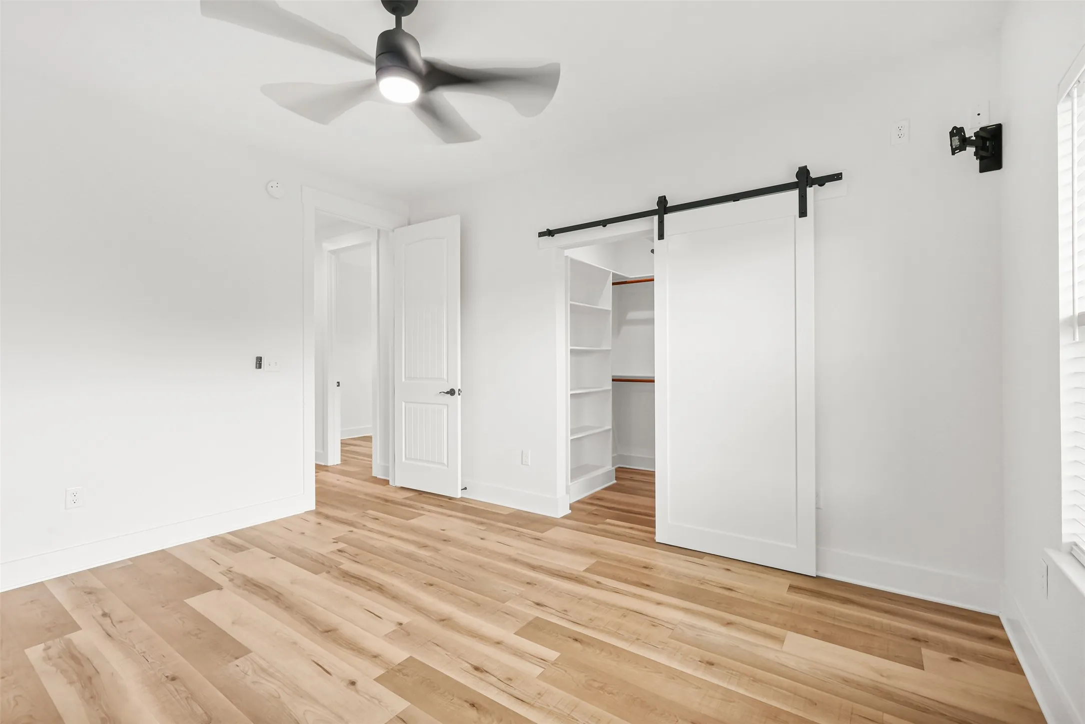Single Family Residence For Sale in Hopkins County , 11 Nicklaus Drive, Sulphur Springs, Texas 75482, 3 Bedroom, 3 Bathroom, 2 Garage spaces, 2,200 Sqft, built in 2021, Preowned, mls#21175404, Real Estate Agent in Sulphur Springs, Homes For Sale in Hopkins county, Homes For Sale in Sulphur Springs, Realtor in Sulphur Springs Texas, Real Estate Brokerage Independent Realty Texas, Luminita Cordes Realtor