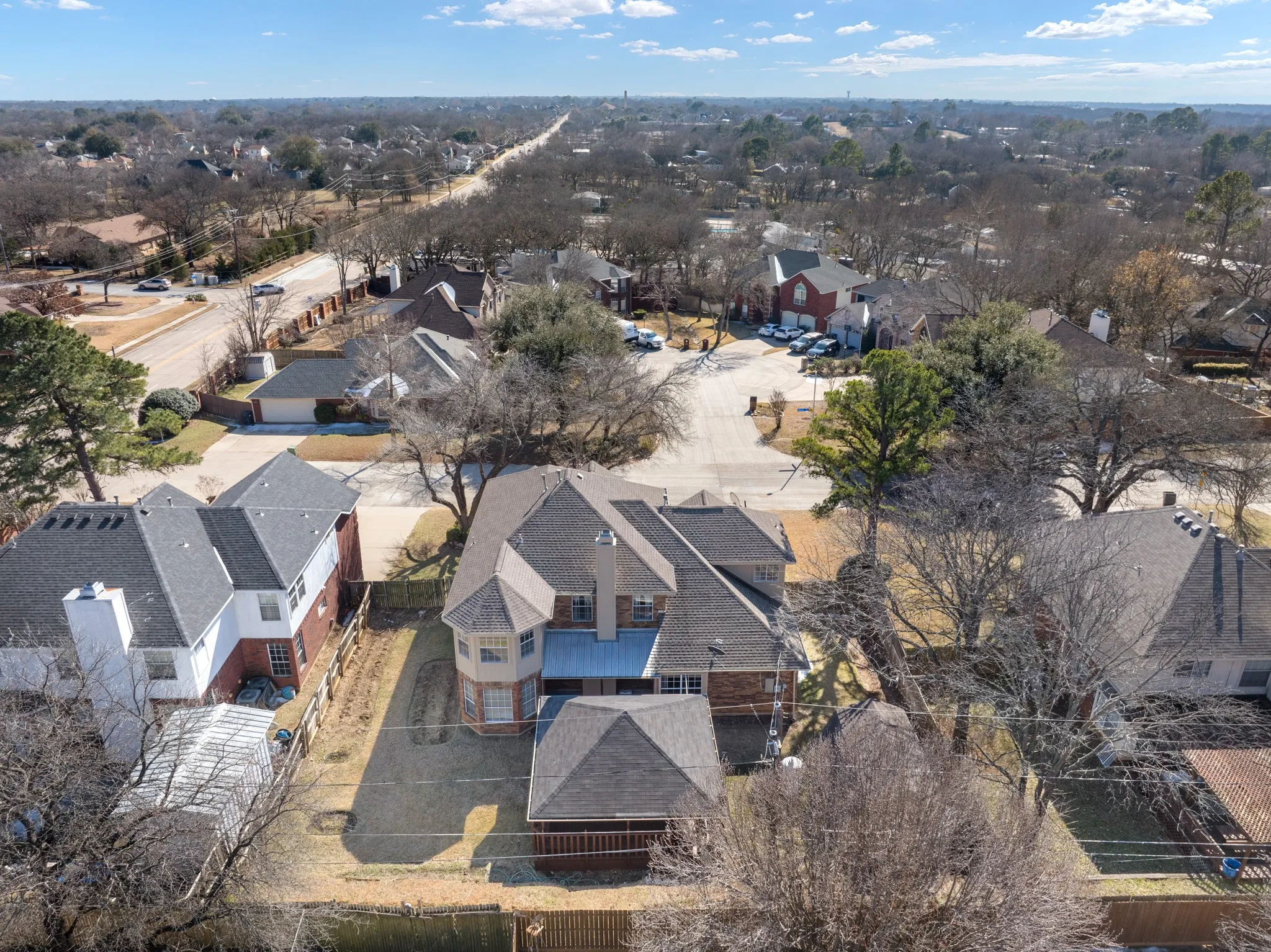 Single Family Residence For Sale in Tarrant County , 4303 Solitude Court, Arlington, Texas 76017, 5 Bedroom, 4 Bathroom, 2 Garage spaces, 2,922 Sqft, built in 1992, Preowned, mls#21167885, Real Estate Agent in Arlington, Homes For Sale in Tarrant county, Homes For Sale in Arlington, Realtor in Arlington Texas, Real Estate Brokerage Independent Realty Texas, Luminita Cordes Realtor