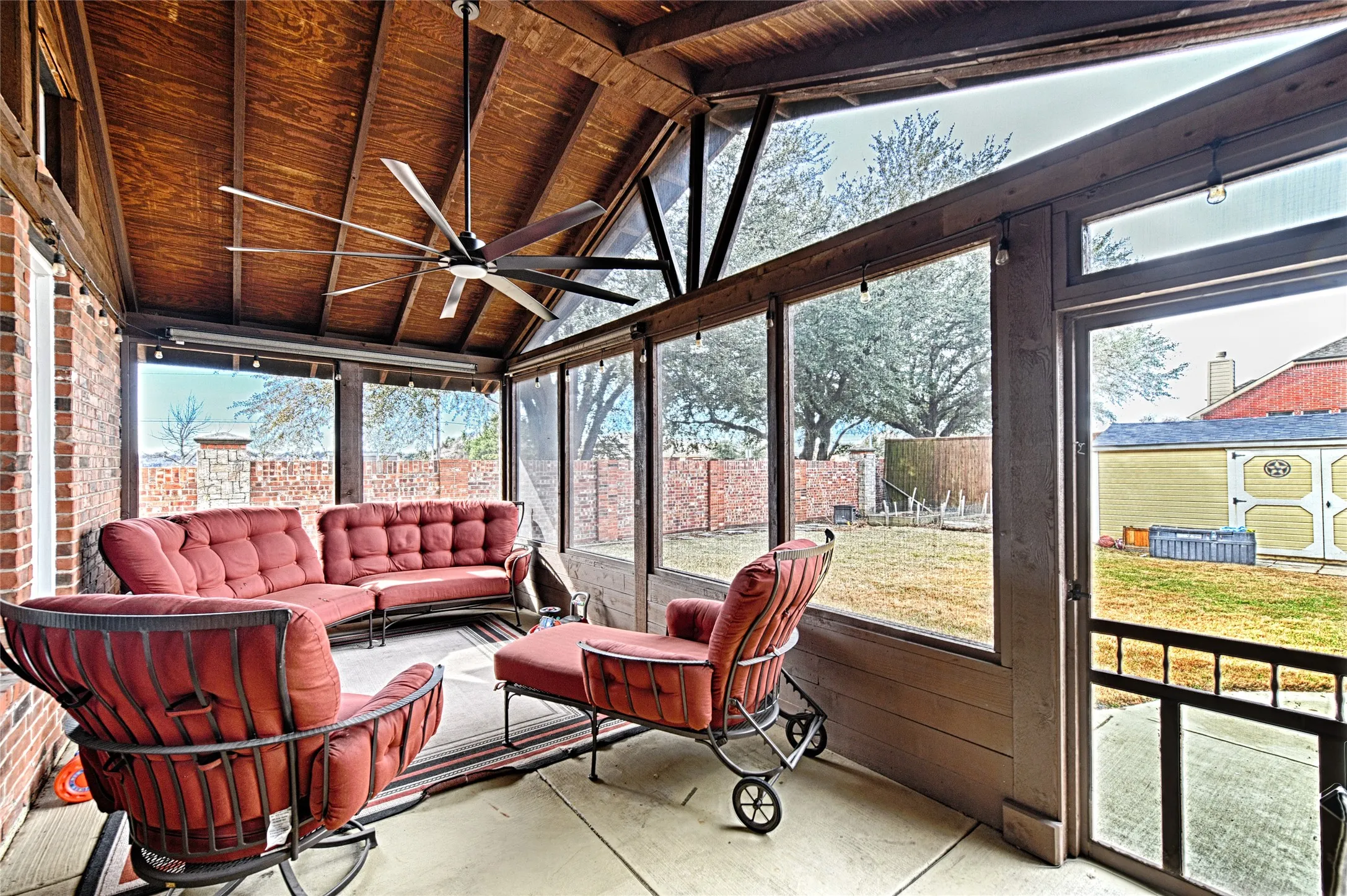 Single Family Residence For Sale in Collin County , 9001 Culberson Drive, Plano, Texas 75025, 5 Bedroom, 3 Bathroom, 2 Garage spaces, 3,335 Sqft, built in 2001, Preowned, mls#21174828, Real Estate Agent in Plano, Homes For Sale in Collin county, Homes For Sale in Plano, Realtor in Plano Texas, Real Estate Brokerage Independent Realty Texas, Luminita Cordes Realtor