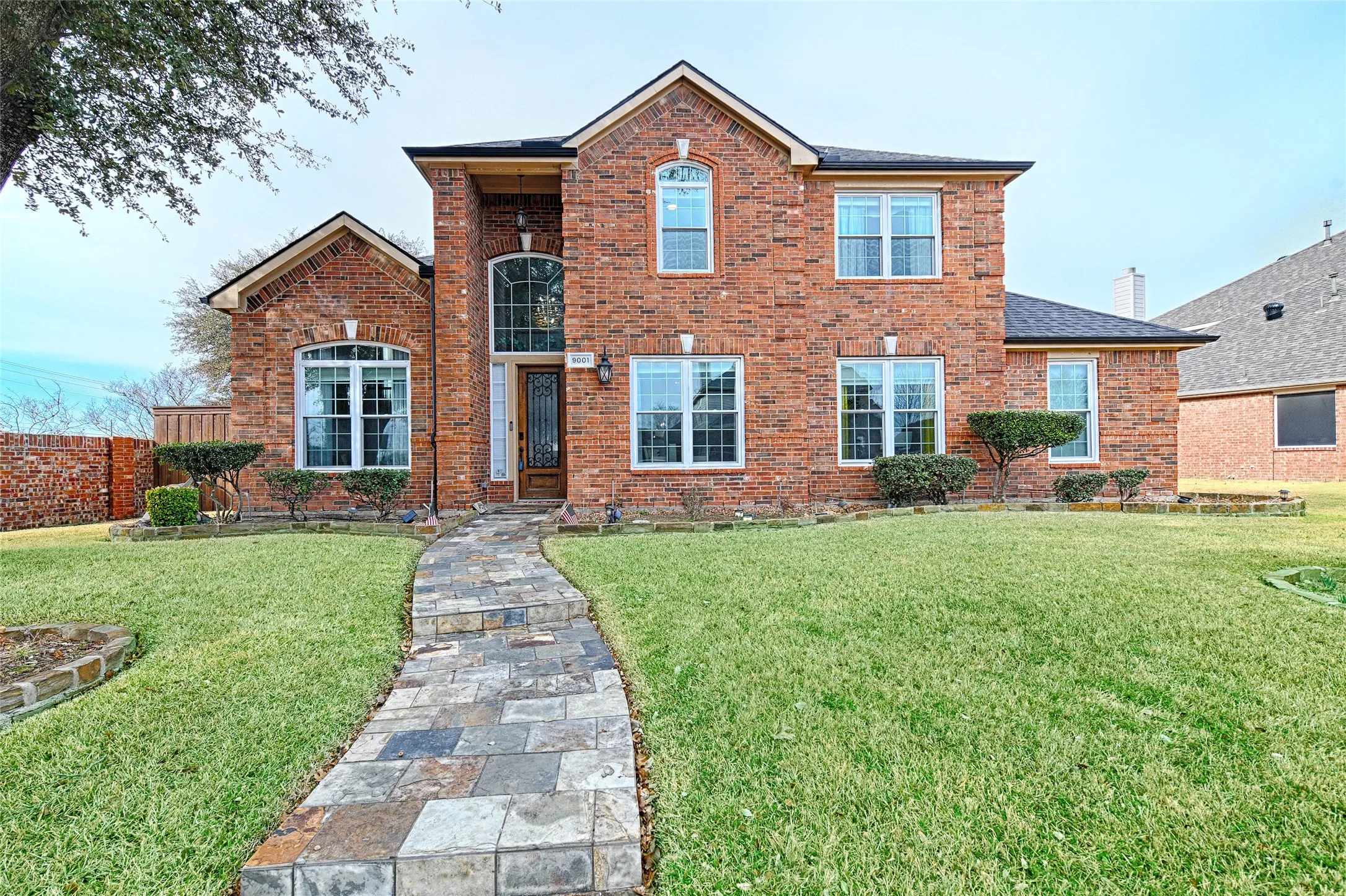 Single Family Residence For Sale in Collin County , 9001 Culberson Drive, Plano, Texas 75025, 5 Bedroom, 3 Bathroom, 2 Garage spaces, 3,335 Sqft, built in 2001, Preowned, mls#21174828, Real Estate Agent in Plano, Homes For Sale in Collin county, Homes For Sale in Plano, Realtor in Plano Texas, Real Estate Brokerage Independent Realty Texas, Luminita Cordes Realtor