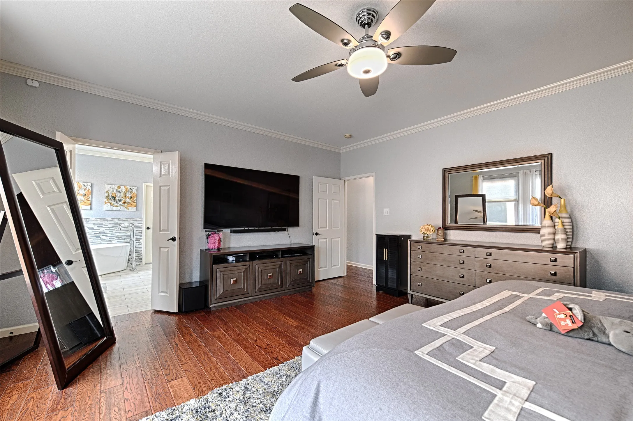 Single Family Residence For Sale in Collin County , 9001 Culberson Drive, Plano, Texas 75025, 5 Bedroom, 3 Bathroom, 2 Garage spaces, 3,335 Sqft, built in 2001, Preowned, mls#21174828, Real Estate Agent in Plano, Homes For Sale in Collin county, Homes For Sale in Plano, Realtor in Plano Texas, Real Estate Brokerage Independent Realty Texas, Luminita Cordes Realtor