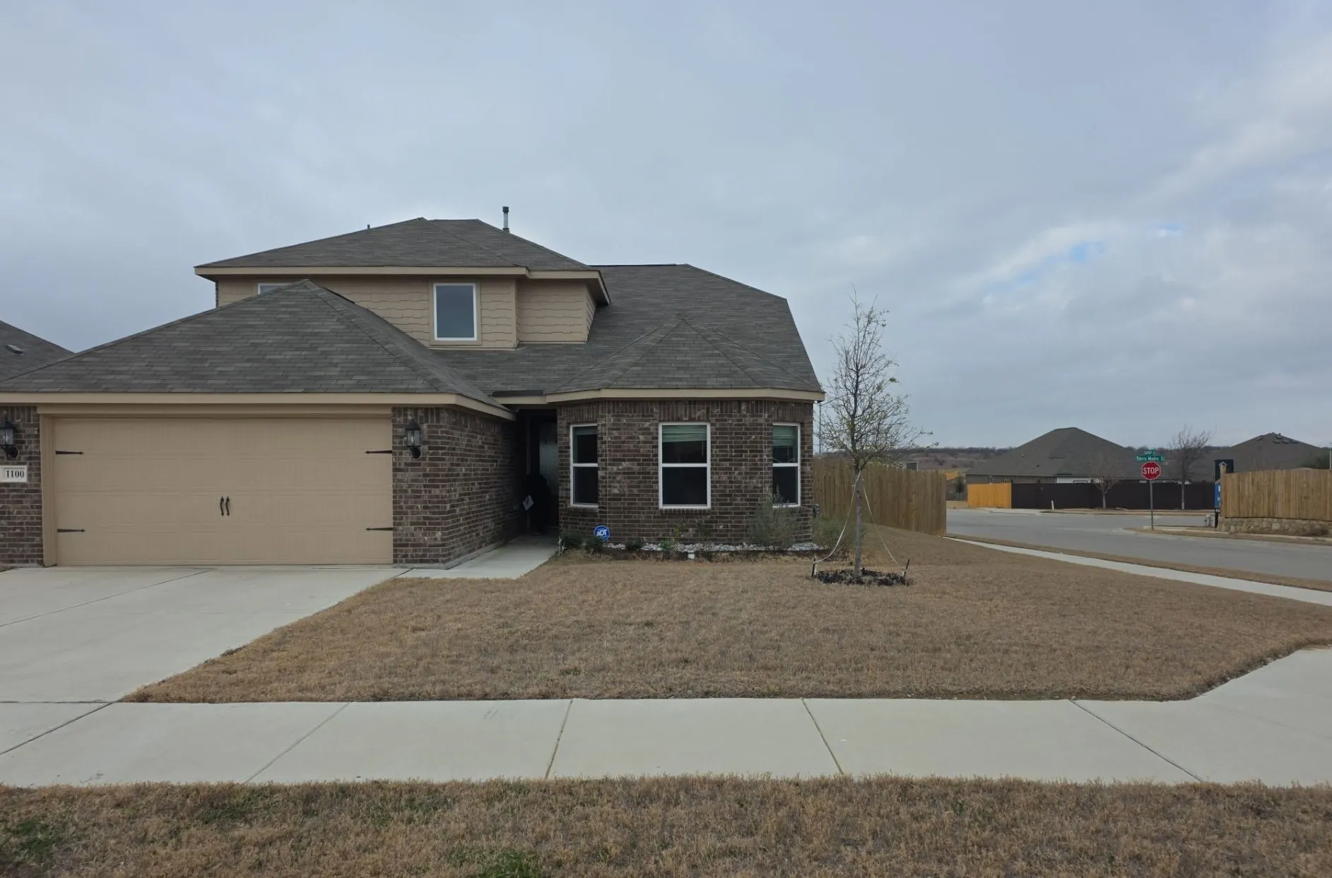 Single Family Residence For Sale in Tarrant County , 1100 Sleepy Owl Lane, Fort Worth, Texas 76108, 4 Bedroom, 3 Bathroom, 2 Garage spaces, 2,202 Sqft, built in 2023, Preowned, Price $285,000, mls#21175593, Real Estate Agent in Fort Worth, Homes For Sale in Tarrant county, Homes For Sale in Fort Worth, Realtor in Fort Worth Texas, Real Estate Brokerage Independent Realty Texas, Luminita Cordes Realtor