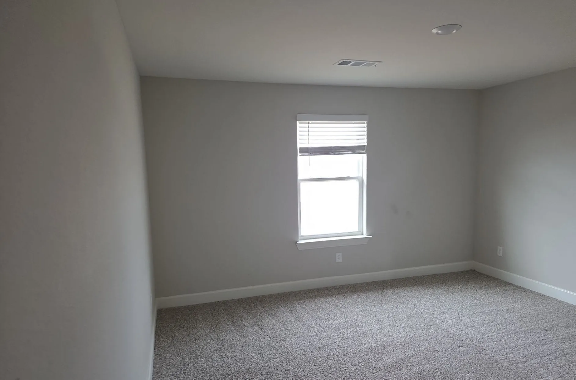 Single Family Residence For Sale in Tarrant County , 1100 Sleepy Owl Lane, Fort Worth, Texas 76108, 4 Bedroom, 3 Bathroom, 2 Garage spaces, 2,202 Sqft, built in 2023, Preowned, Price $285,000, mls#21175593, Real Estate Agent in Fort Worth, Homes For Sale in Tarrant county, Homes For Sale in Fort Worth, Realtor in Fort Worth Texas, Real Estate Brokerage Independent Realty Texas, Luminita Cordes Realtor