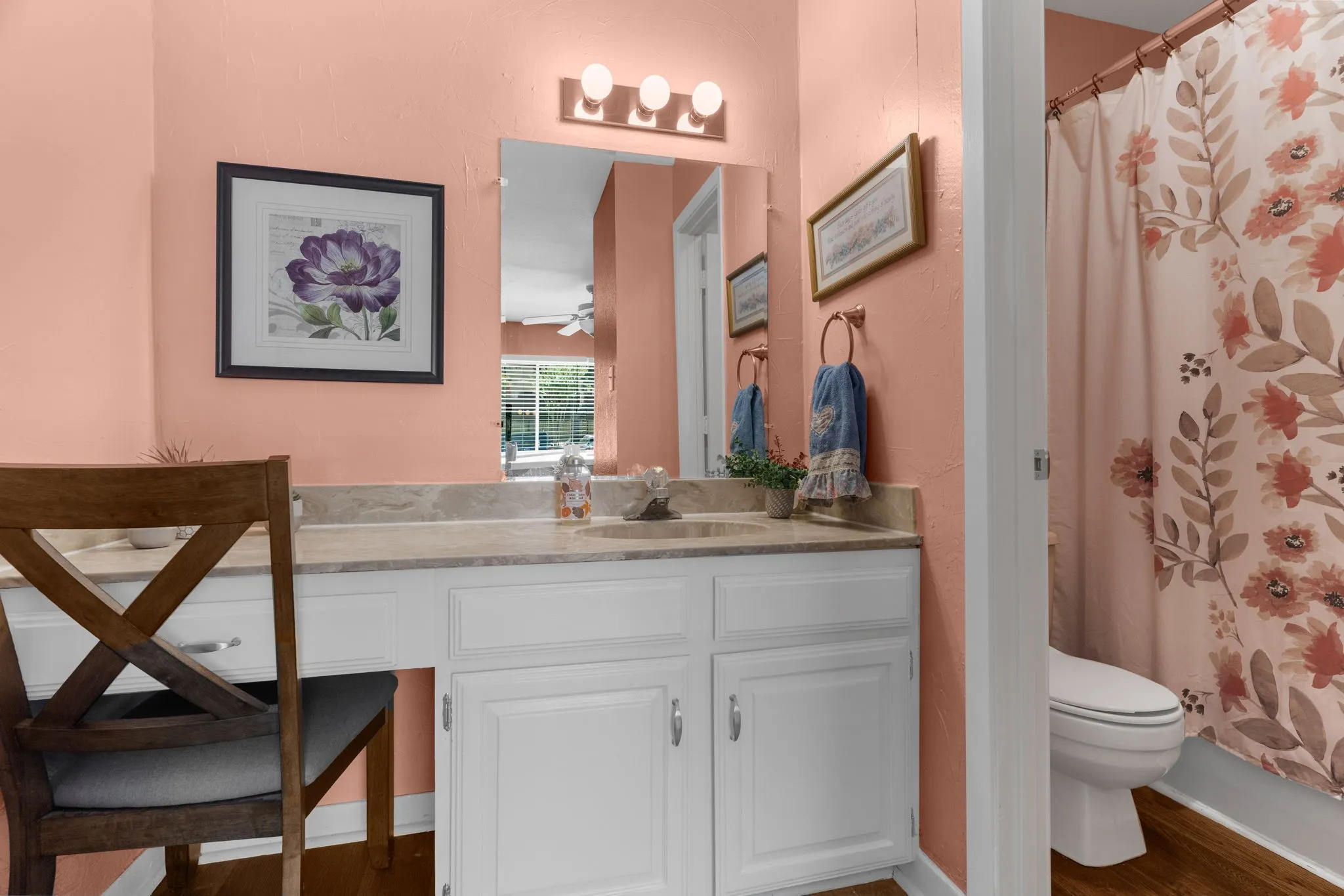 En suite bathroom