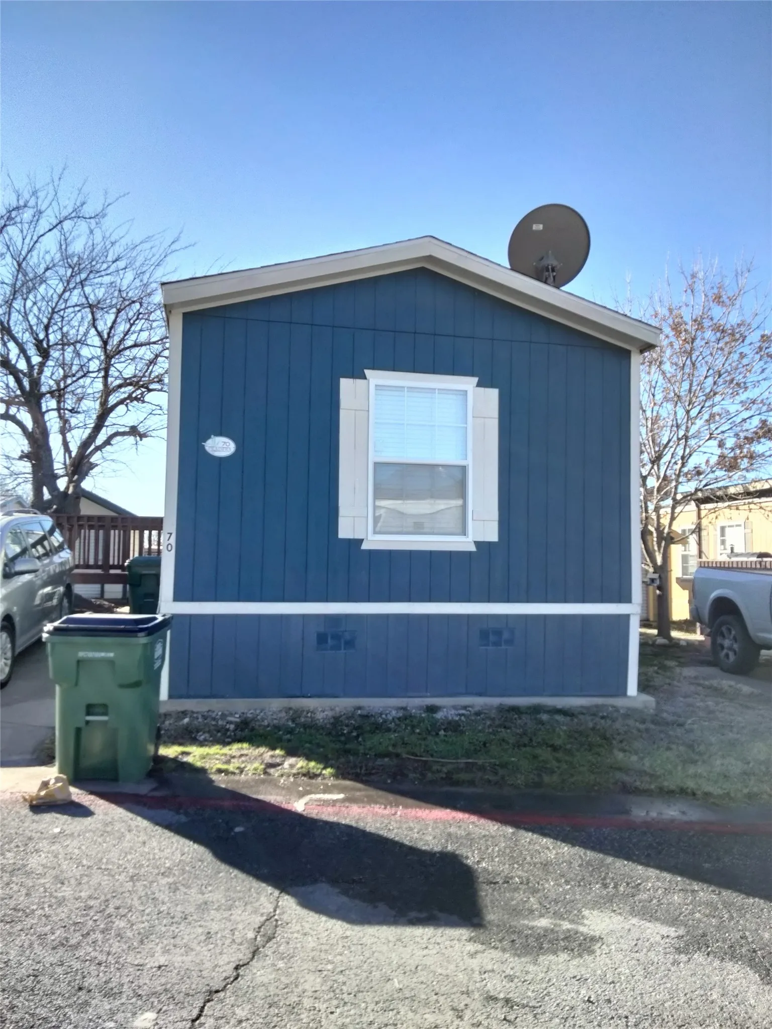 Mobile Home For Sale in Grayson County , 709 N Collins Freeway 70, Howe, Texas 75459, 3 Bedroom, 2 Bathroom, Garage spaces, 960 Sqft, built in 2018, mls#21175661, Real Estate Agent in Howe, Homes For Sale in Grayson county, Homes For Sale in Howe, Realtor in Howe Texas, Real Estate Brokerage Independent Realty Texas, Luminita Cordes Realtor